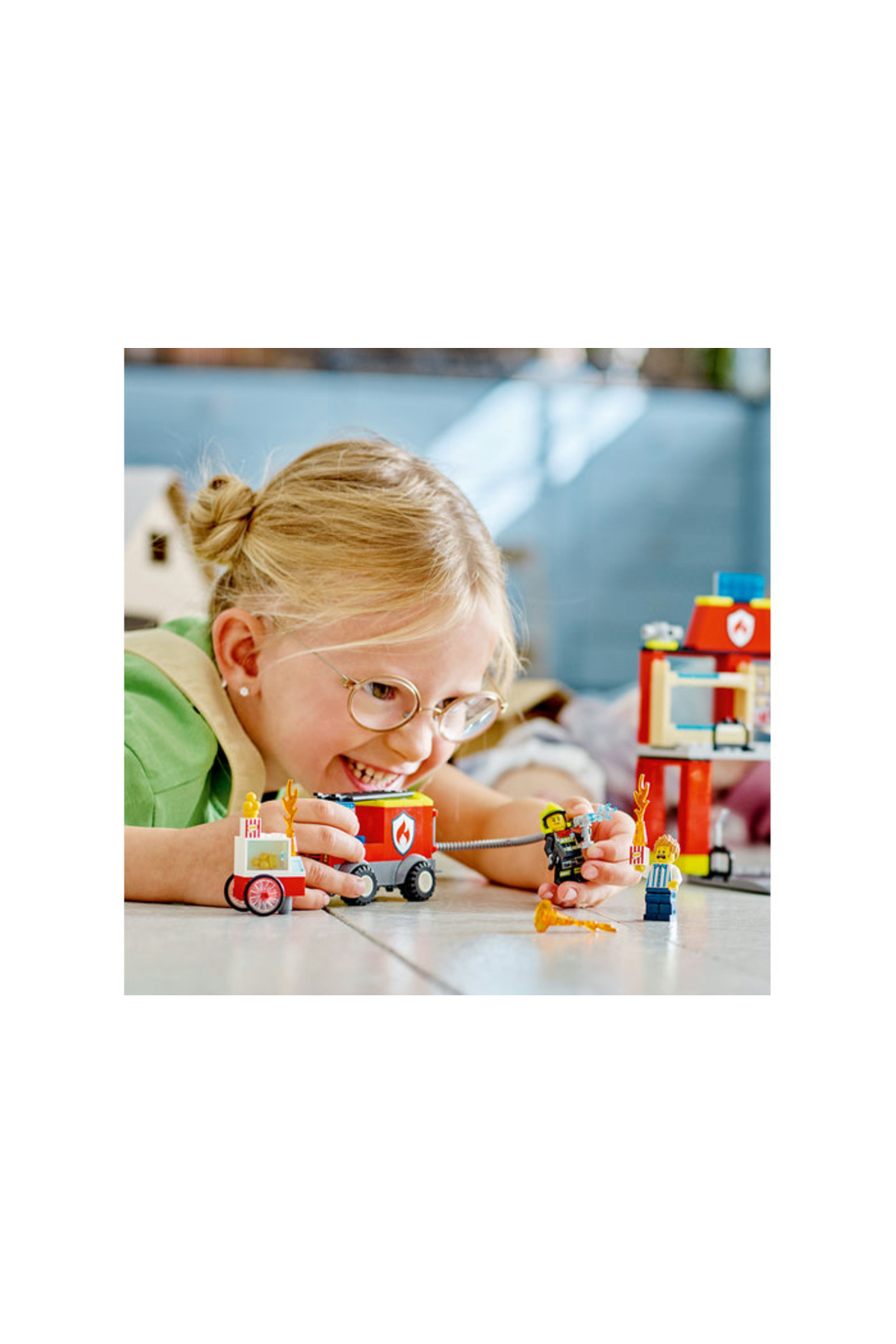 ایستگاه آتش‌نشانی شهری و خودروی آتش‌نشانی ۶۰۳۷۵ – مجموعه ساختنی برای سنین ۴ سال به بالا (۱۵۳ قطعه)