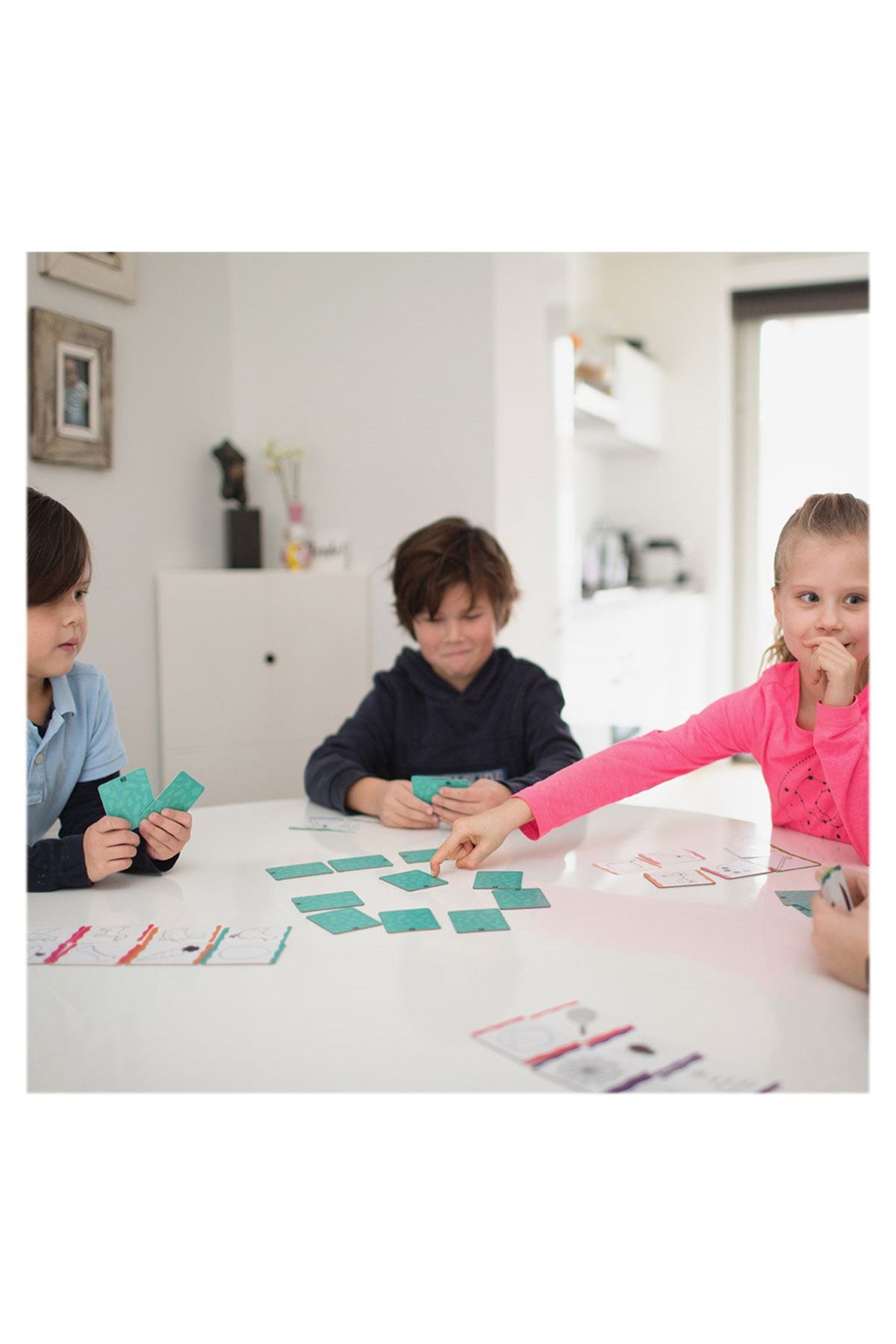 BS Toys-Match the Pairs, Card Memory Game 3