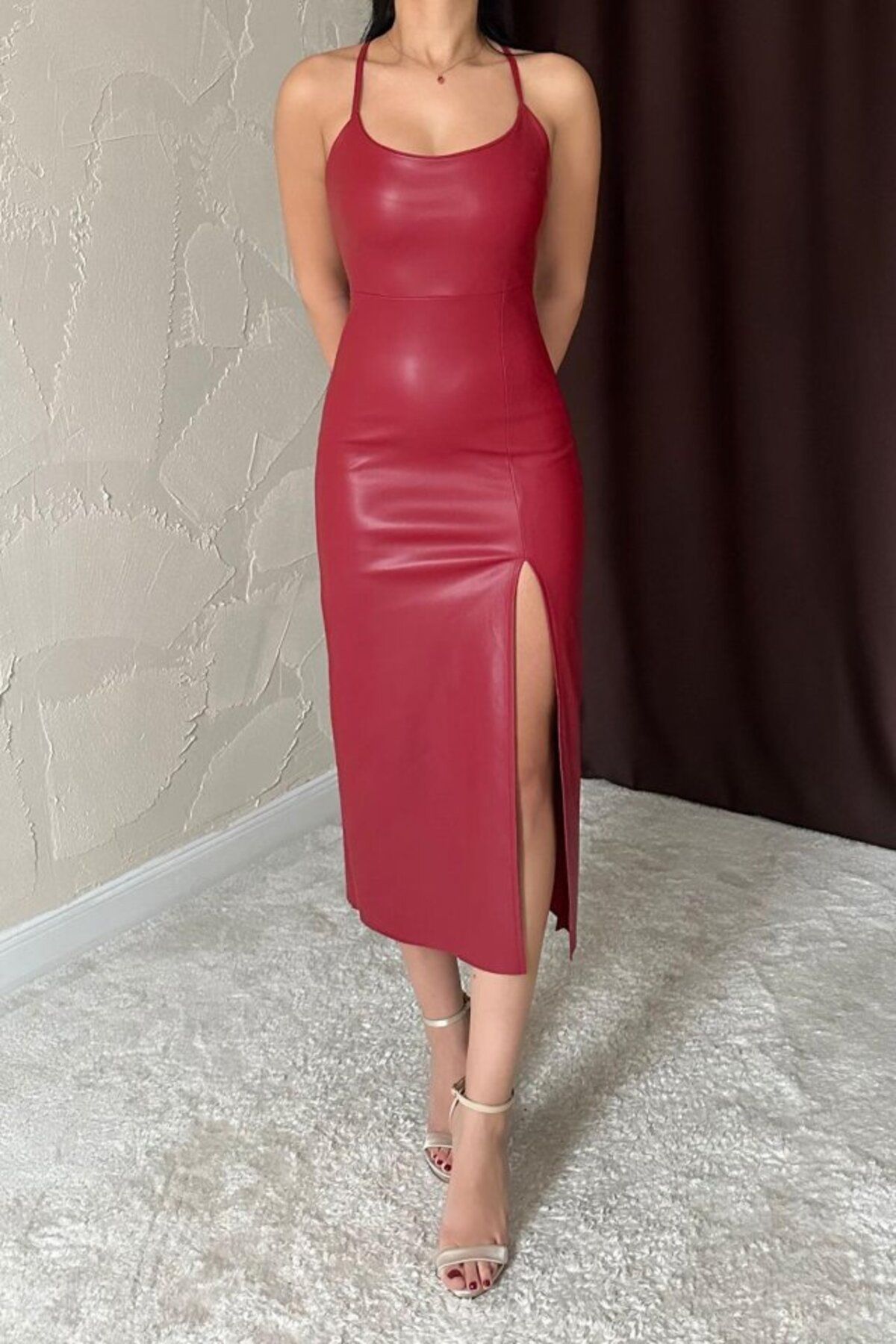 ASFSTORE Kırmızı Sırt Dekolteli Deri Elbise