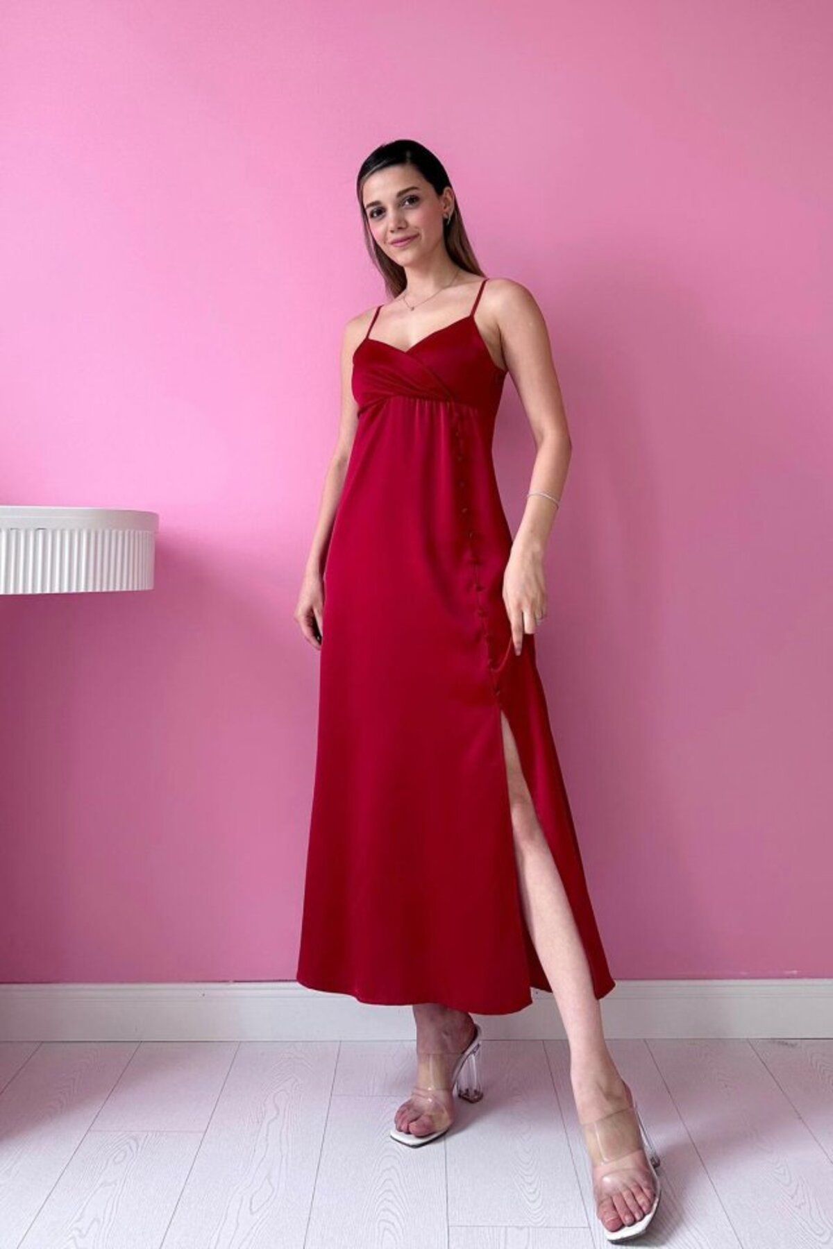 ASFSTORE Kırmızı Askılı Saten Elbise