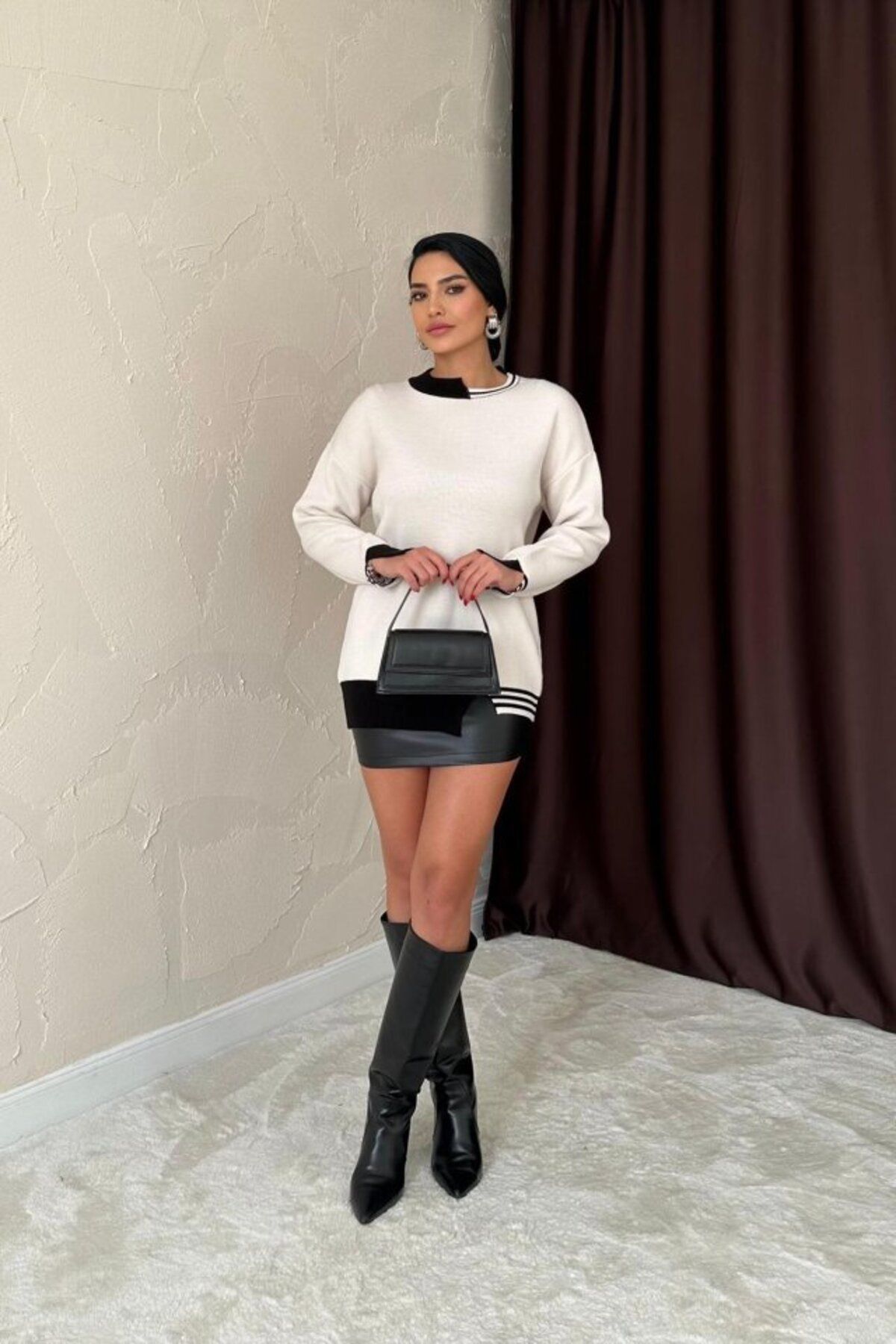 MRA Fashion Siyah Yaka Ve Manşet Garnili Triko Kazak