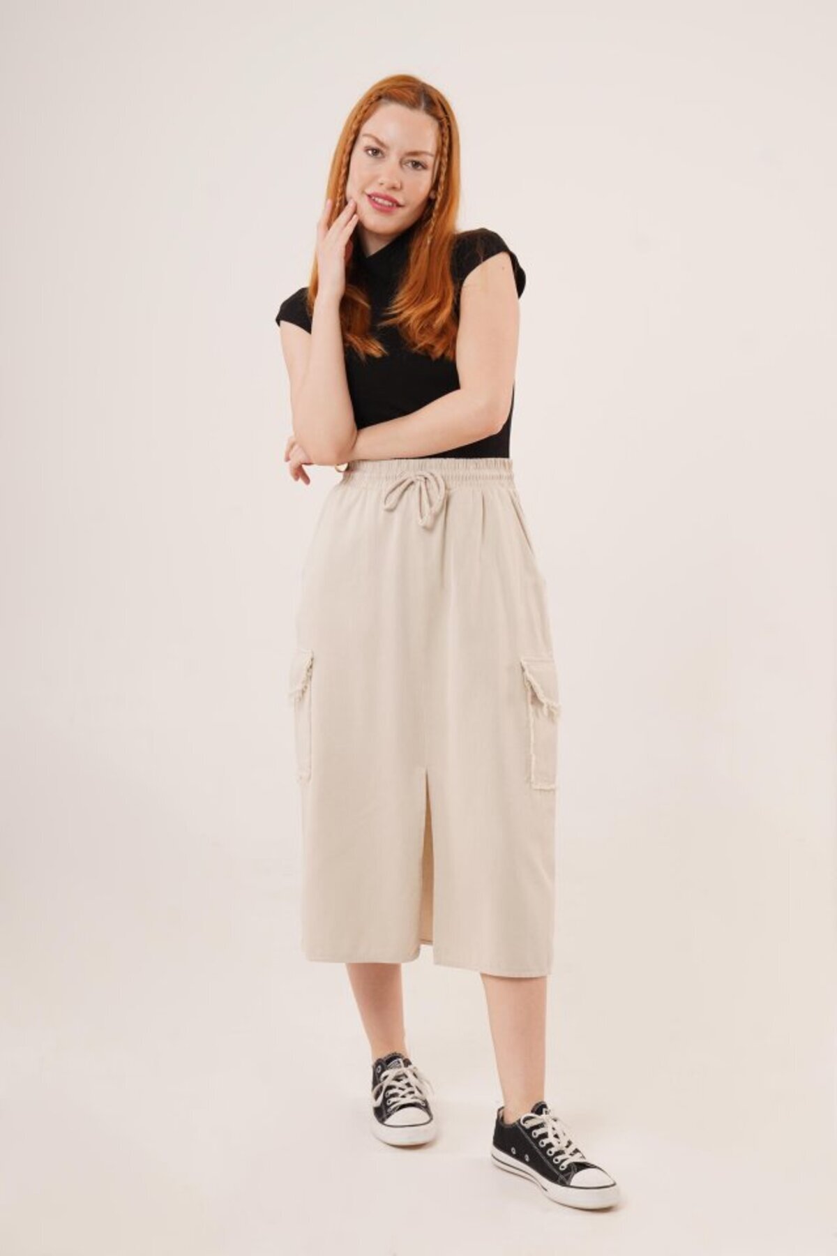 passense-Cream Skirt with Front Slit and Pocket Detail 4