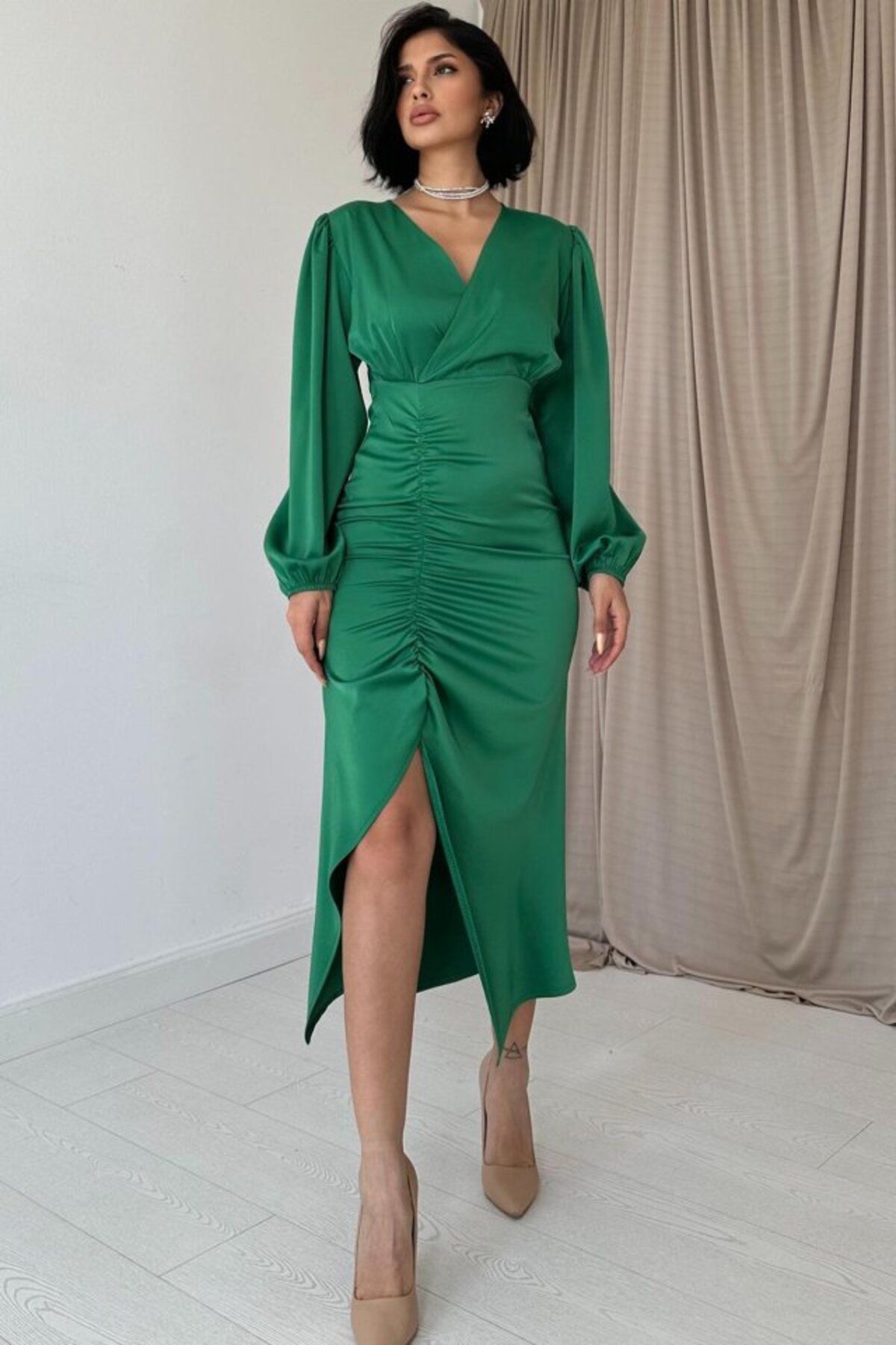 MRA Fashion Yeşil V Yaka Saten Elbise
