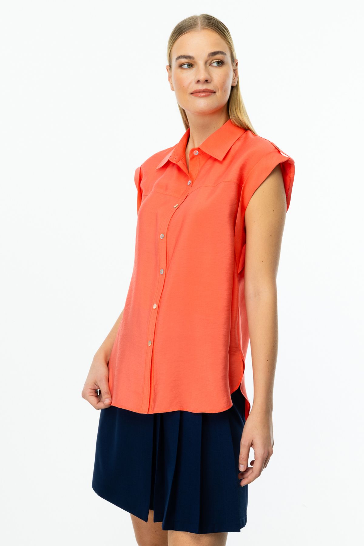 complete the look image