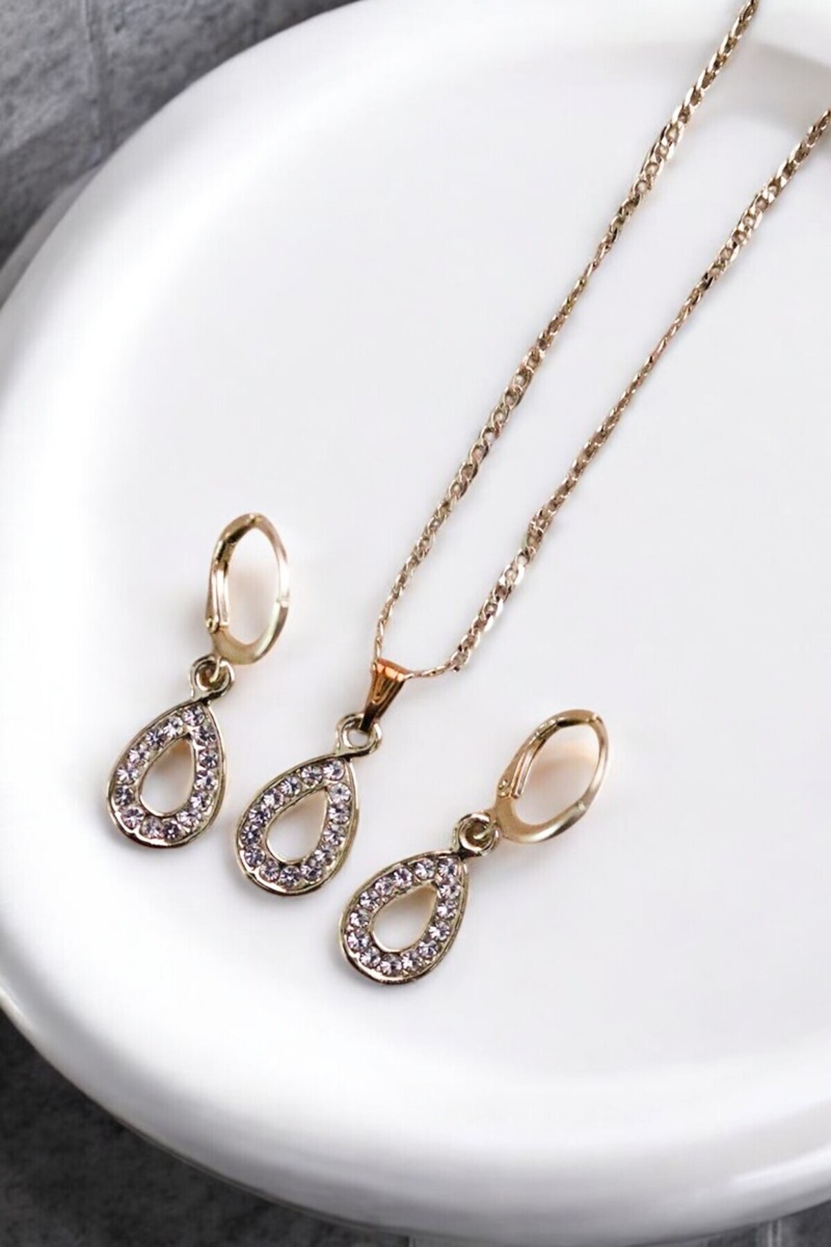 EUROMODA Damla Tasarımlı Kolye Küpe Takım Seti