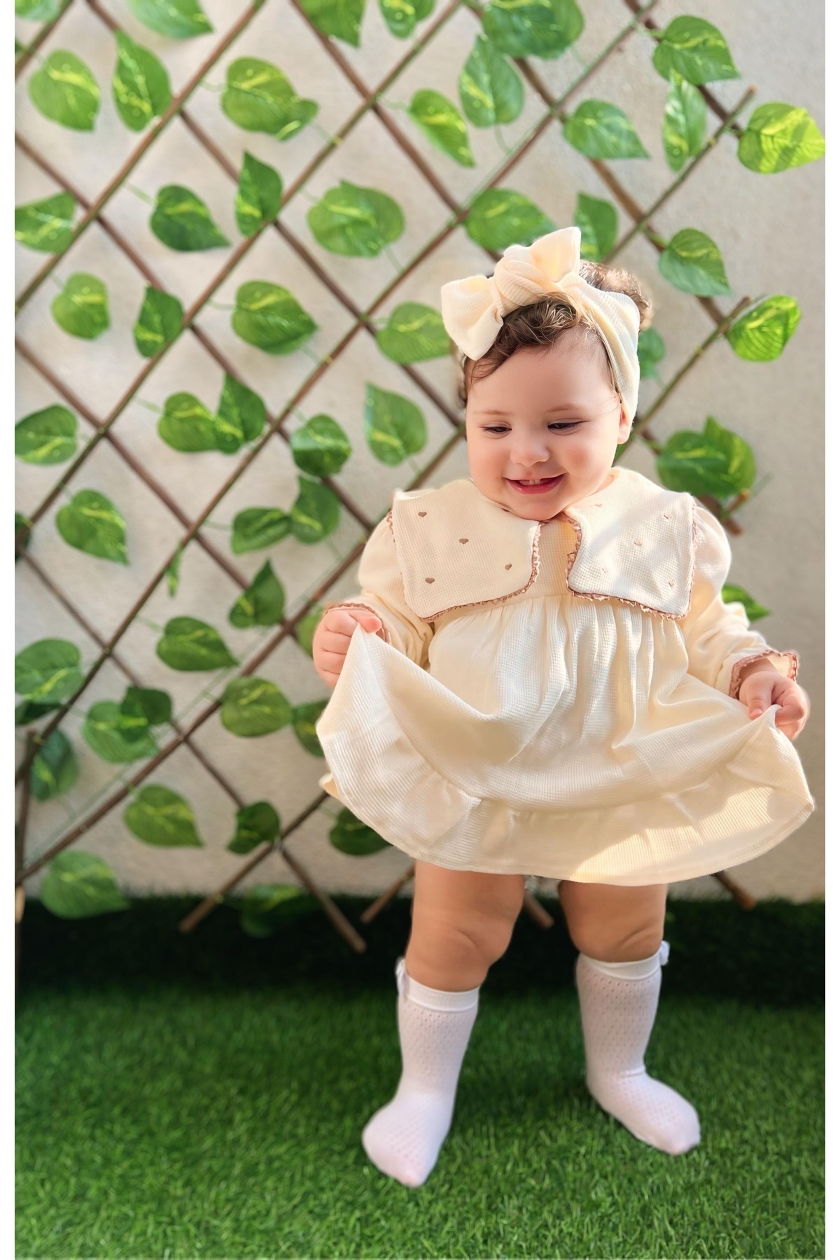 Jammybaby Maita Elbise Kalp Nakışlı Kare Mendil Yakalı %100 Pamuk Waffle Dantelli Bandanalı Kız Bebek Takım fotoğrafı 4 (önizleme)