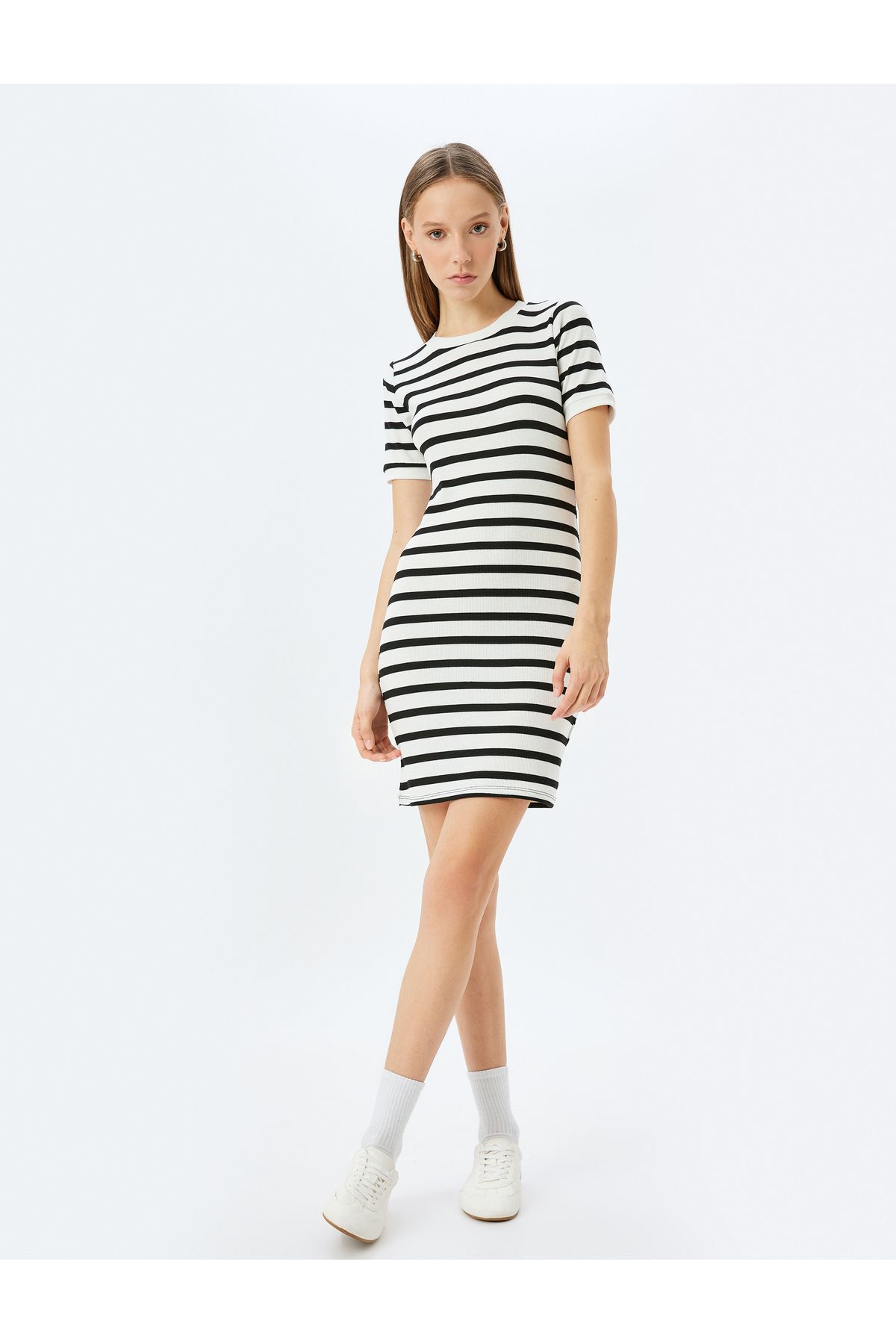 Koton Yeni Sezon Mini Bisiklet Yaka Kısa Kollu Fitilli Slim Fit Elbise