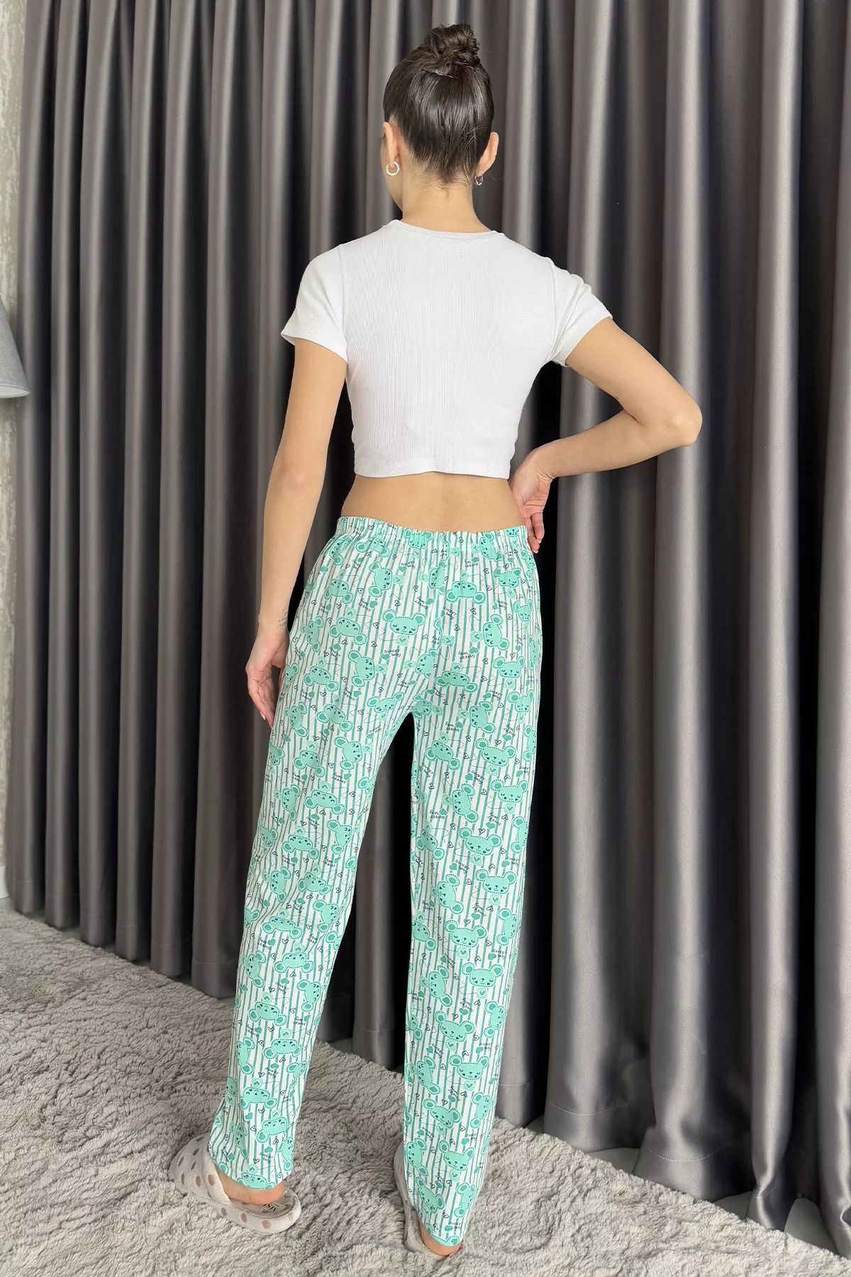 GÜLSELİ-Pantaloni de pijama de damă cu model mentă cu talie elastică 3