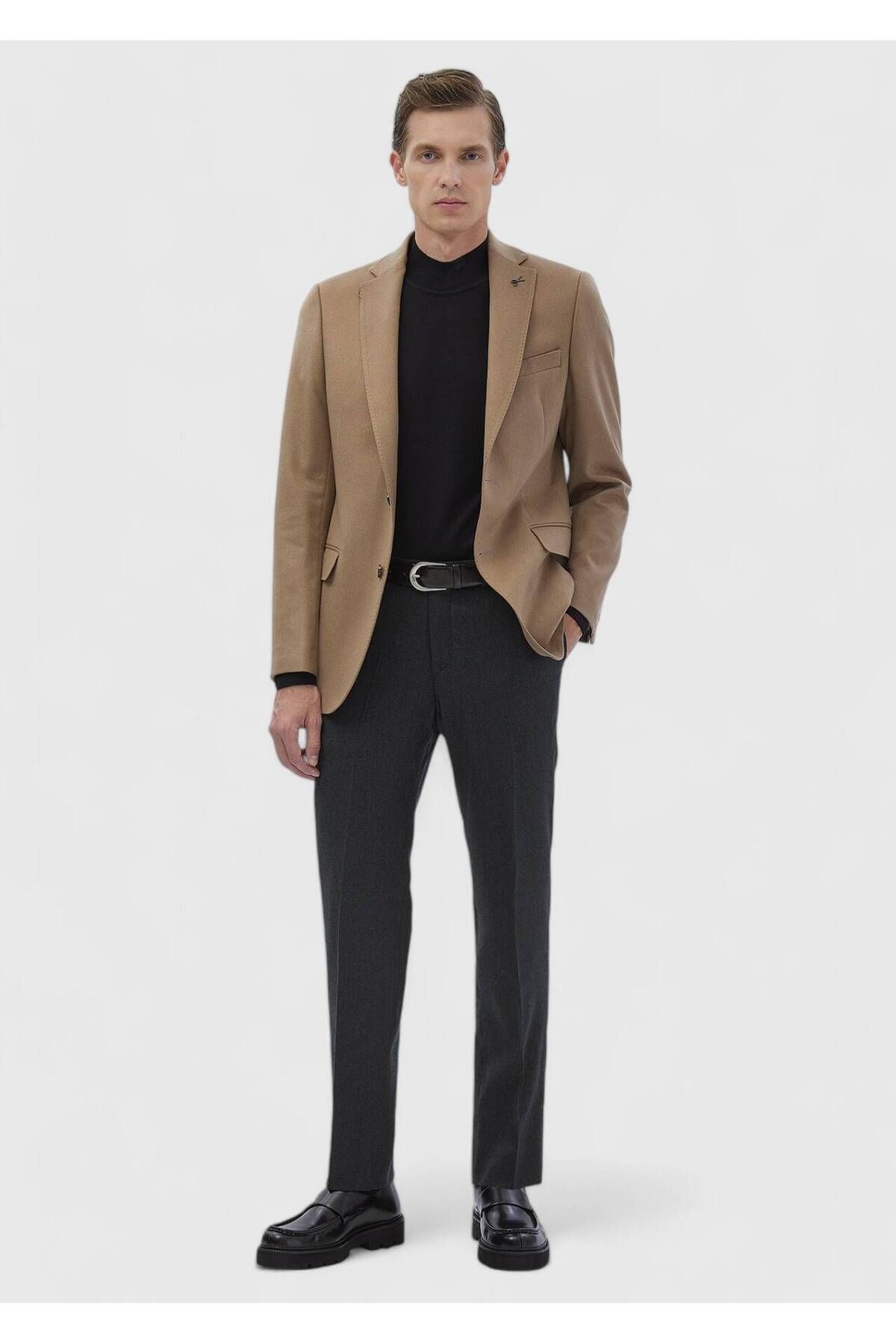 complete the look image
