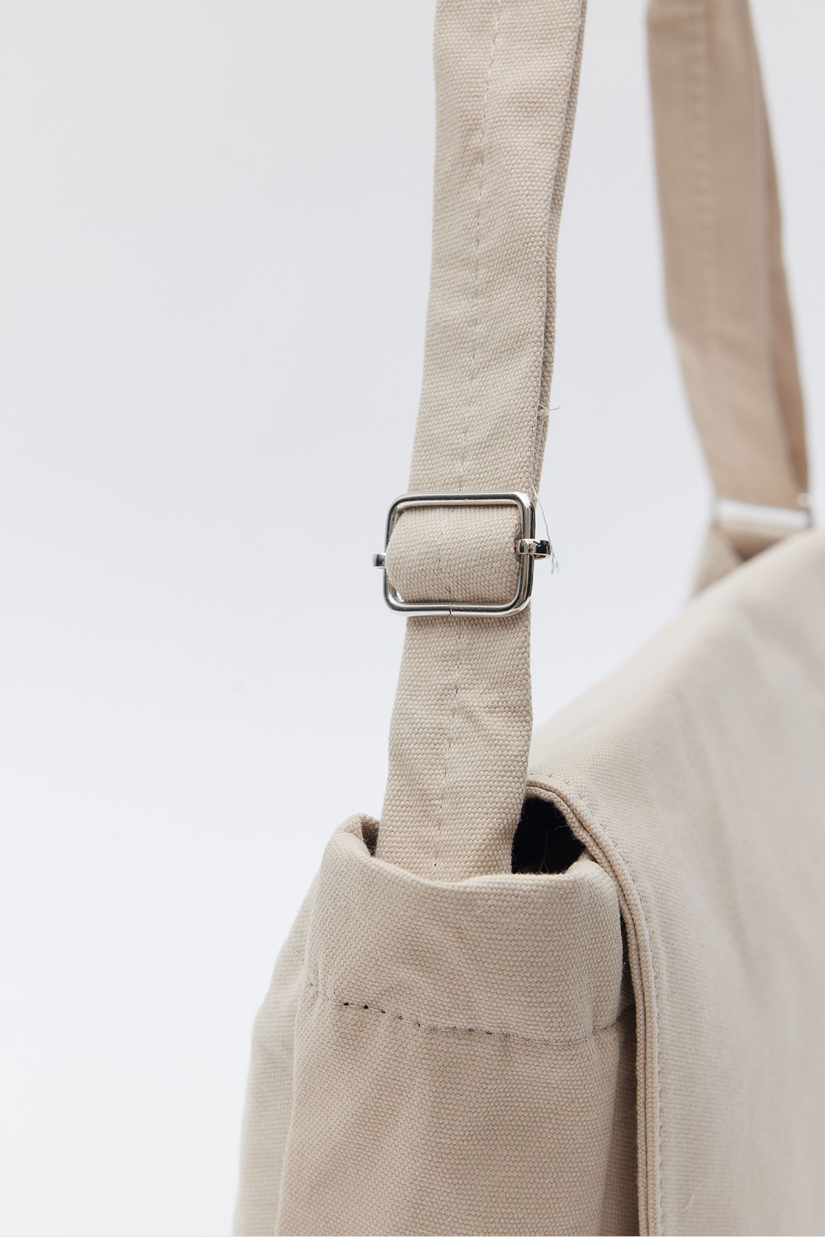 Shanta-Cream D08 Plain Postman Model 3 Compartment Zippered Hanging Daily Unisex Arm and Shoulder Bag 4