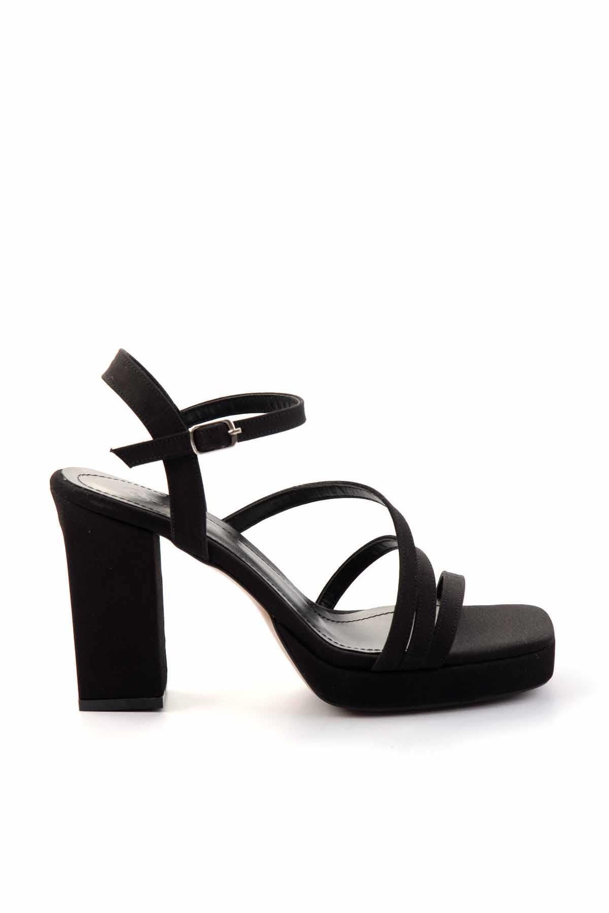 Bambi Matowe Czarne Satynowe Damskie Klasyczne Buty Na Obcasie K 05215161538 Kobieta - 38