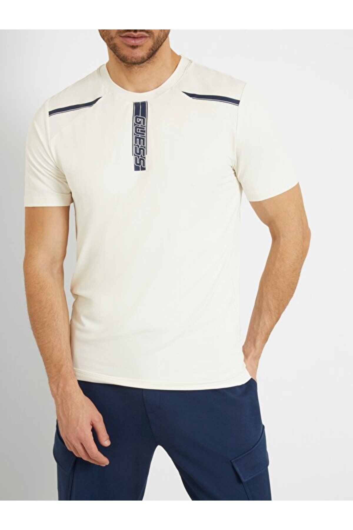 تی شرت سفید مردانه Slim Fit Active Laynard Guess