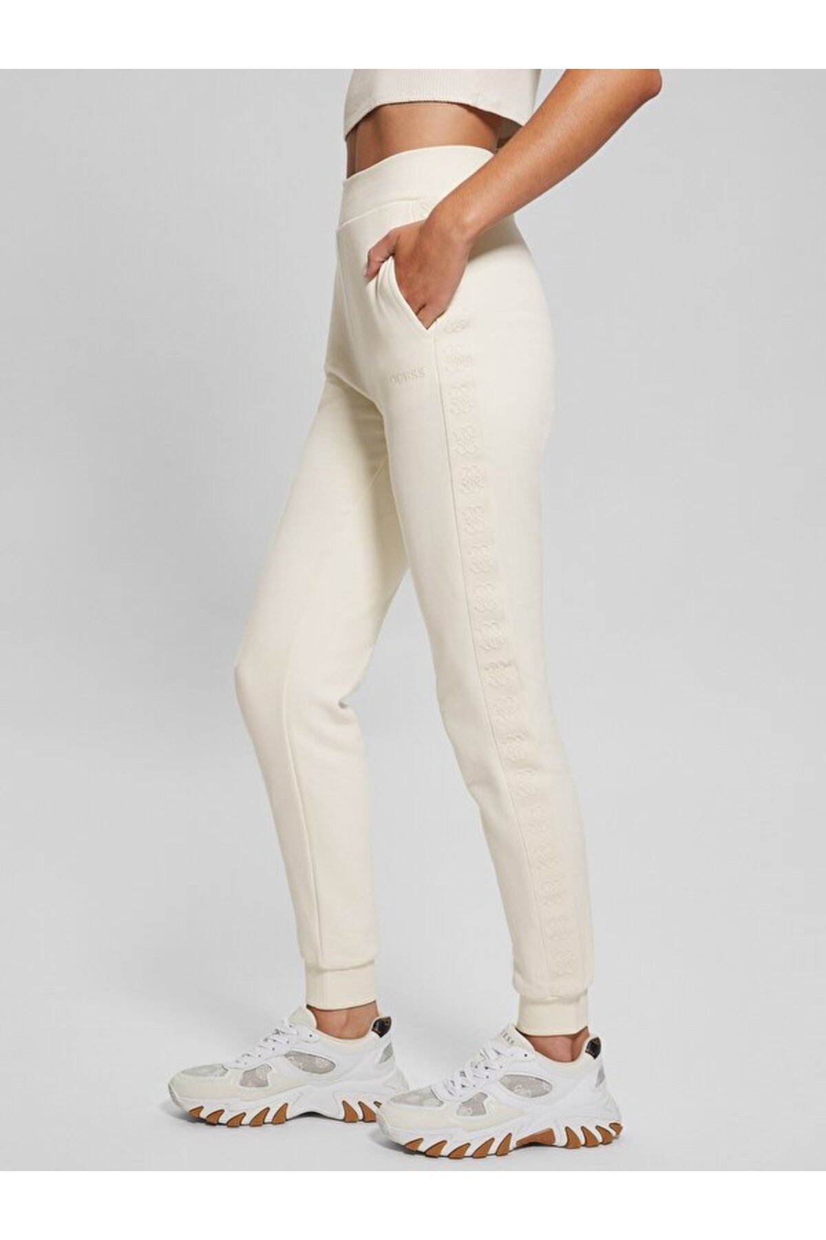 Guess-Stacie Jogger 3