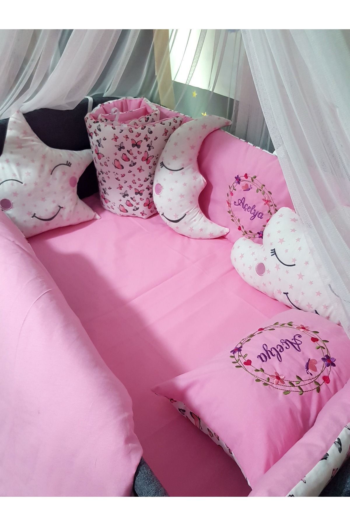 Baby Clime 70x110 Nakışlı Bebek Uyku Seti Isimli - Lüks Cibinlik Ve Aparat - Çiçek Kelebek Motifli fotoğrafı 5 (önizleme)