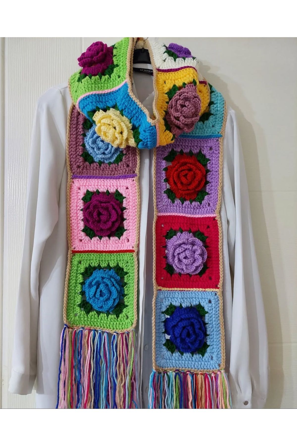 ThreadArtByNur Gül Motifli Kadın Crochet  Atkı