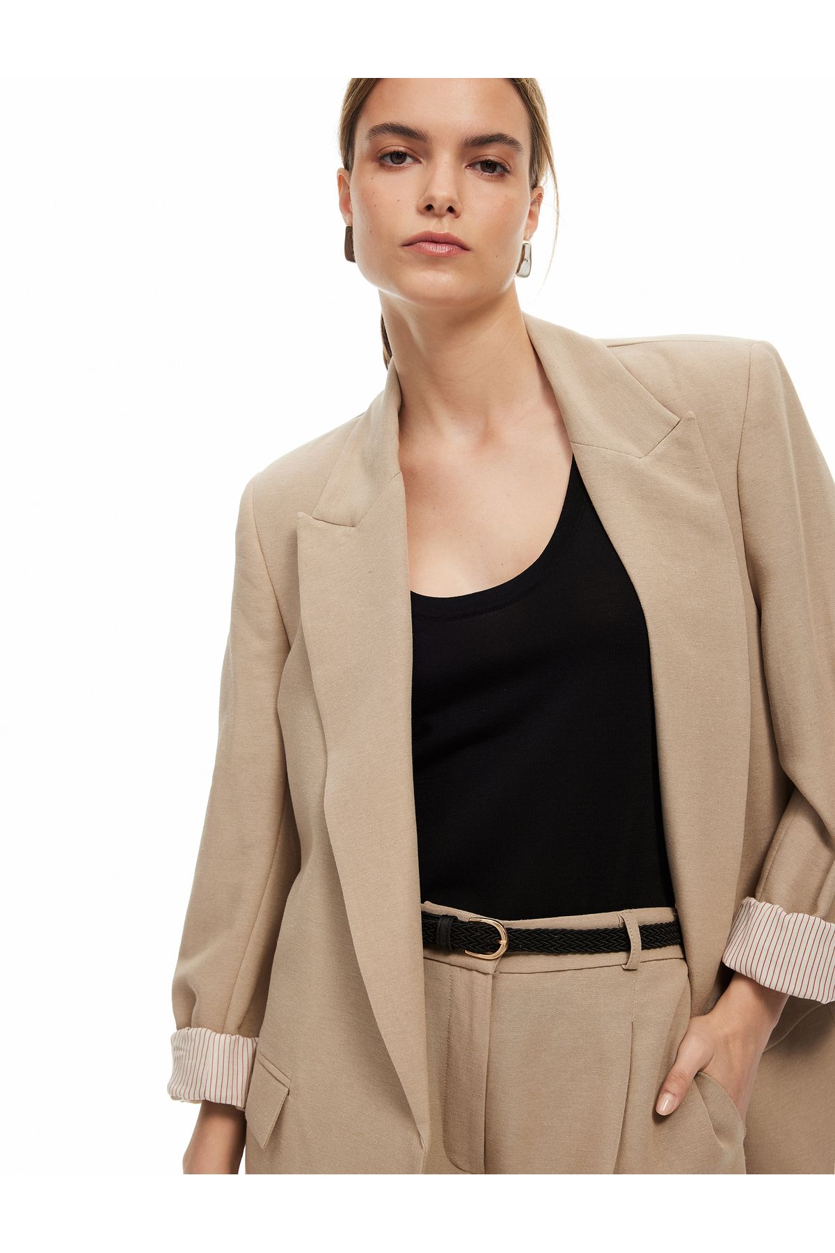 Koton Yeni Sezon Kapaklı Çift Cepli Kruvaze Viskon Keten Karışımlı Blazer Ceket