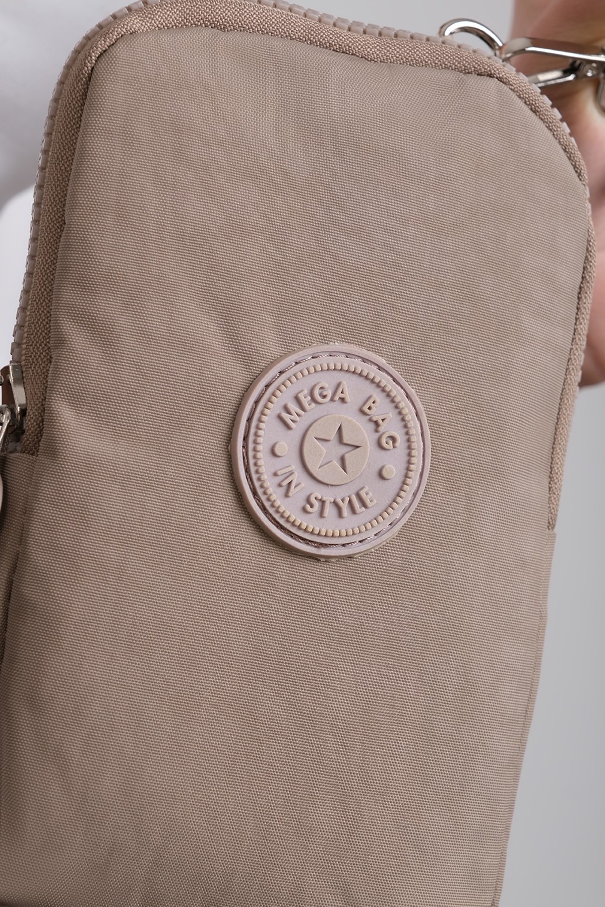 M 226 Mega Bag Krinkıl Kumaş Unisex Küçük Omuz Çantası, Telefonluk