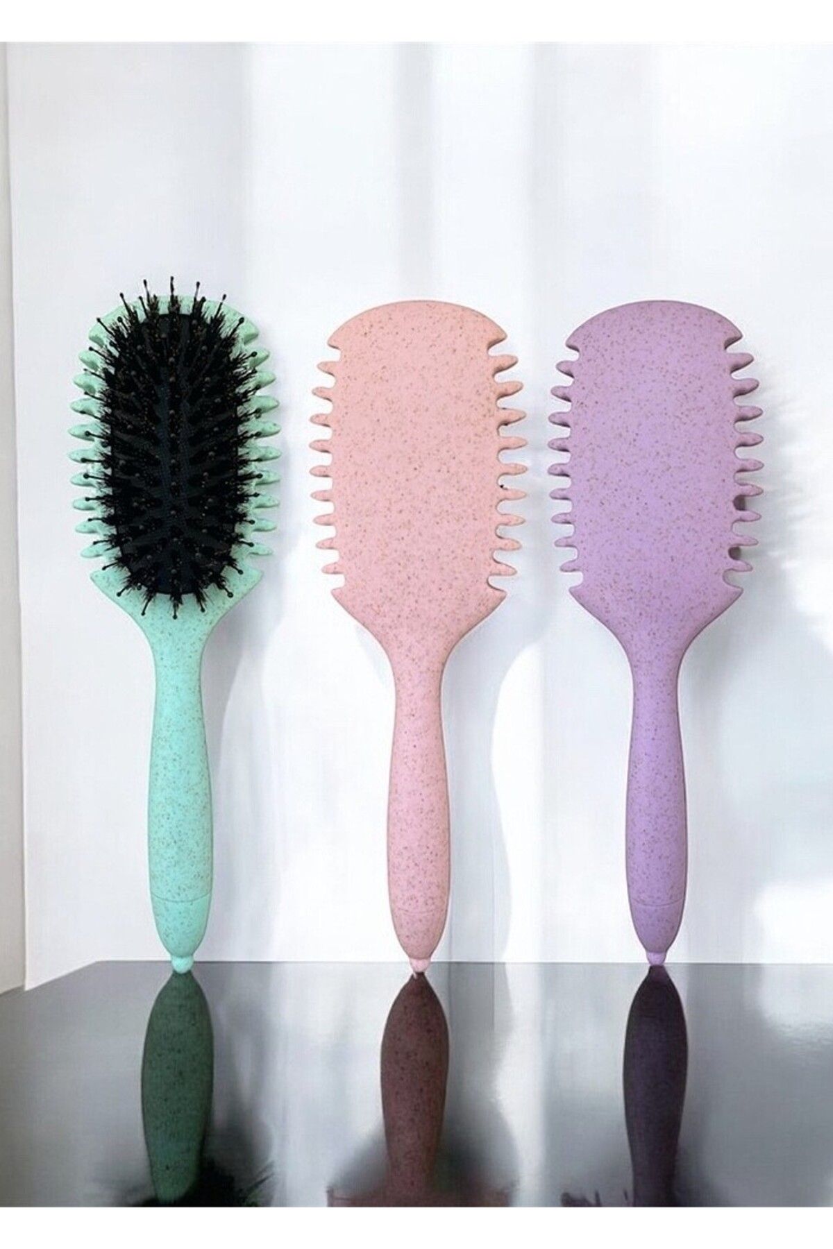 Nehir-Shaped and Evident Curl Creation and Curl Separation Curl Creation Brush and Comb 6
