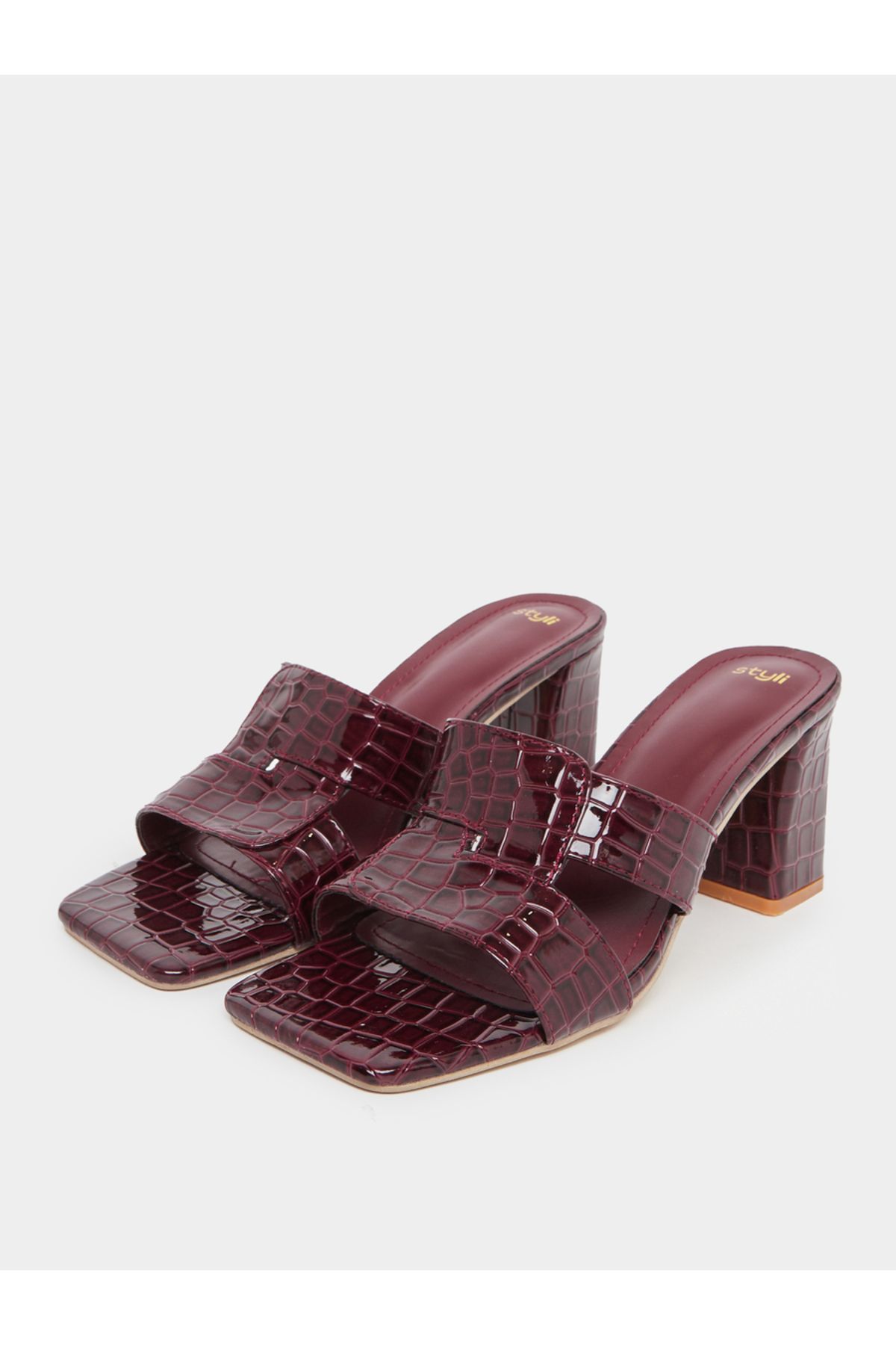 Styli-Croc Texture Double Strap Block Heel Sandals 3