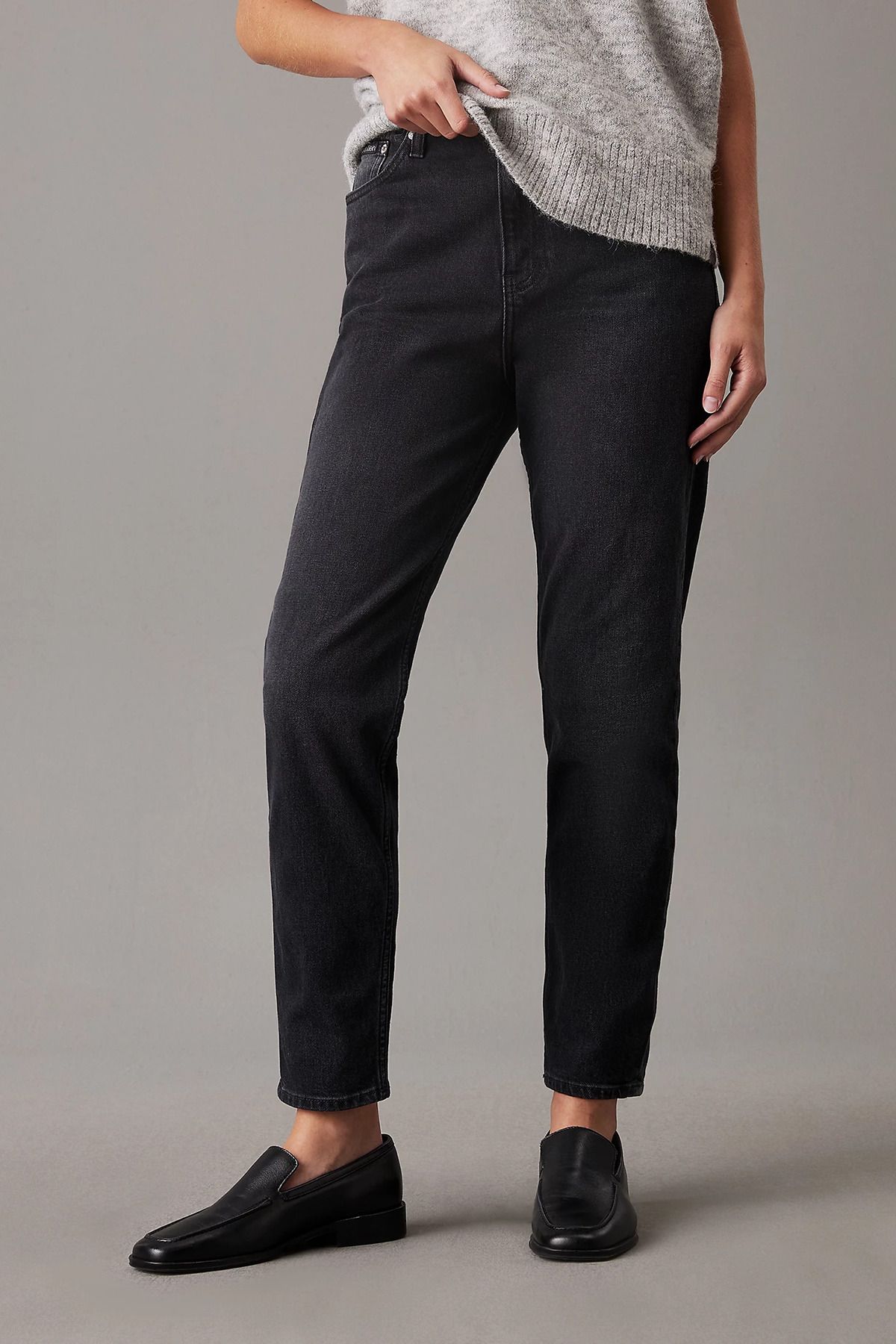 Calvin Klein-Women's Mom Jean - Stylish and Comfortable Design 4