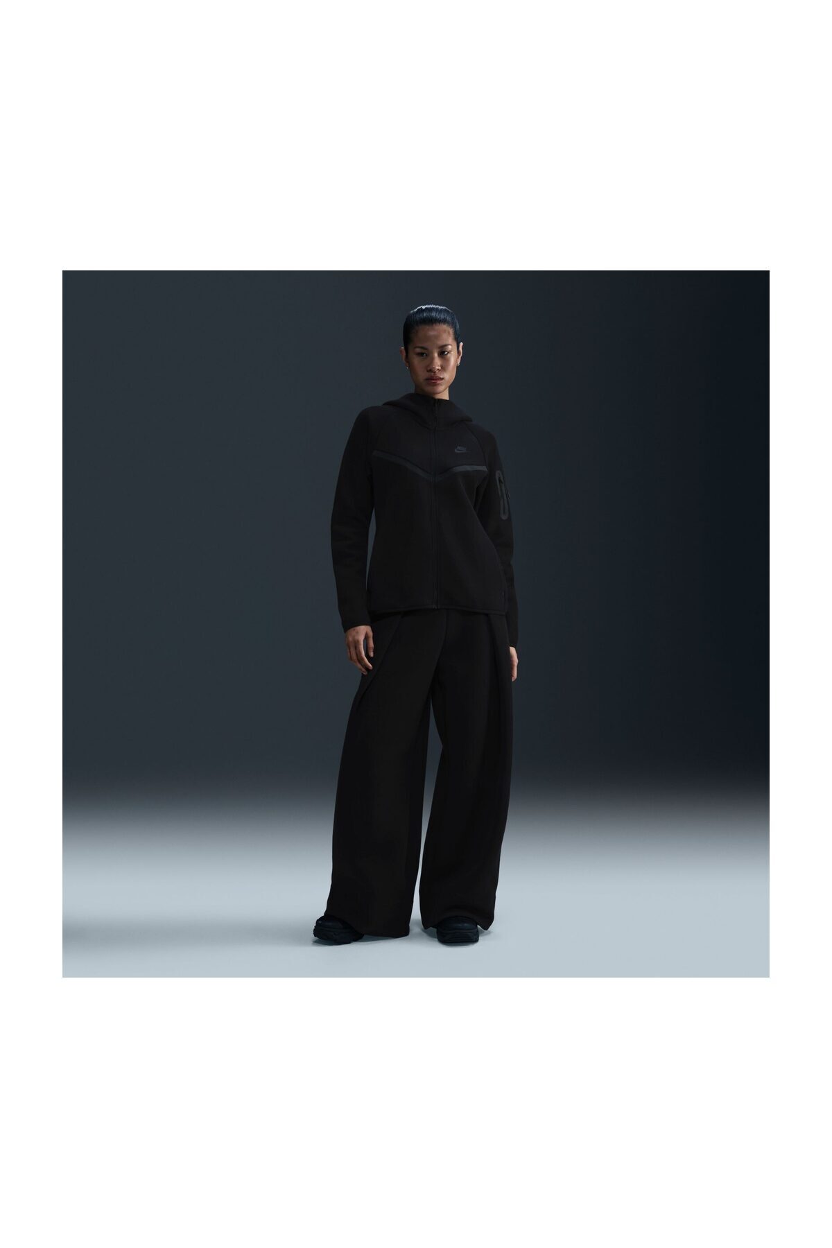 Nike Bluza damska NIKE TECH FLEECE WR FZ HDY 2 - HV6747010