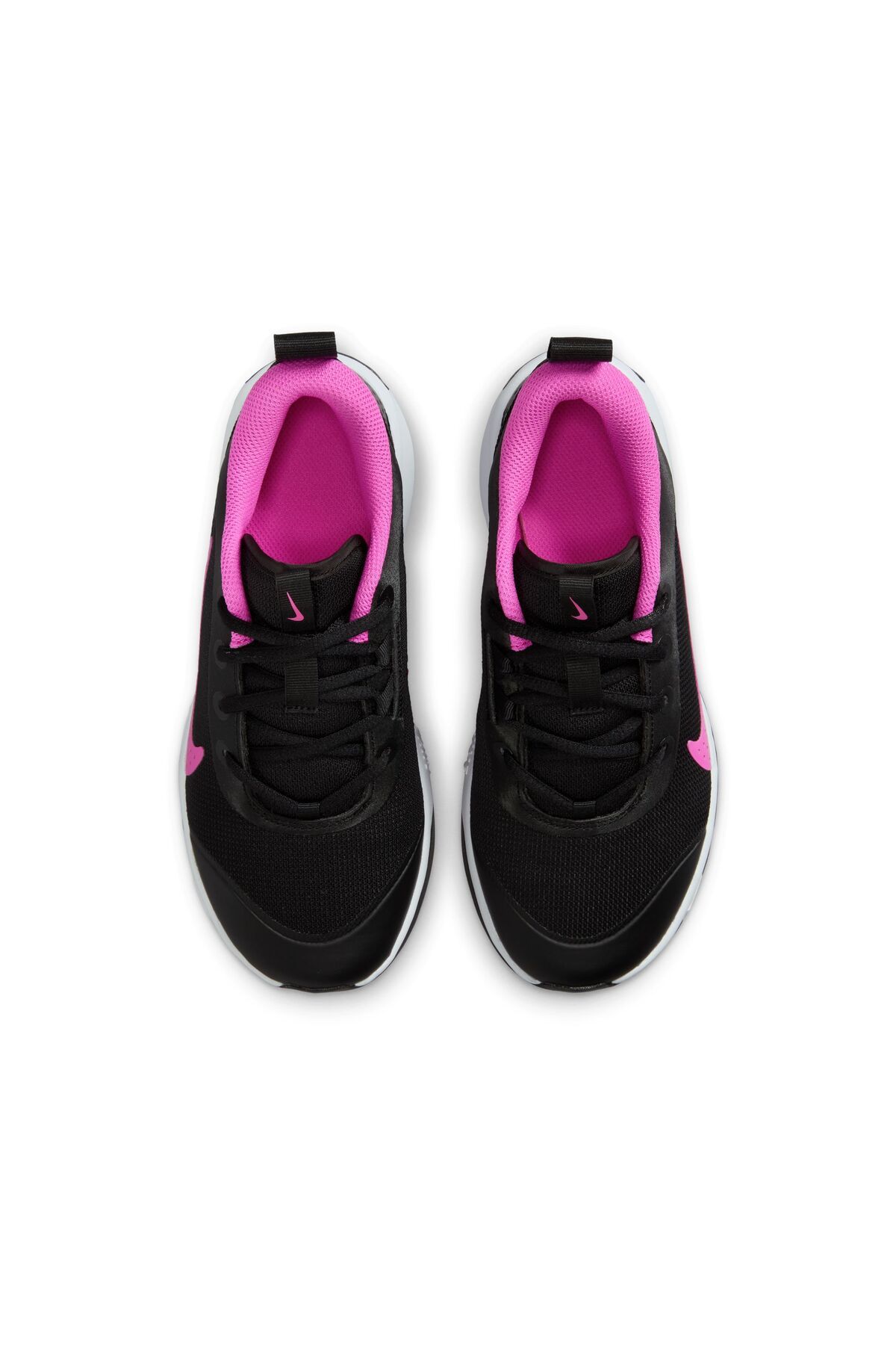 Nike-Omni Multi-Court Gs. 9