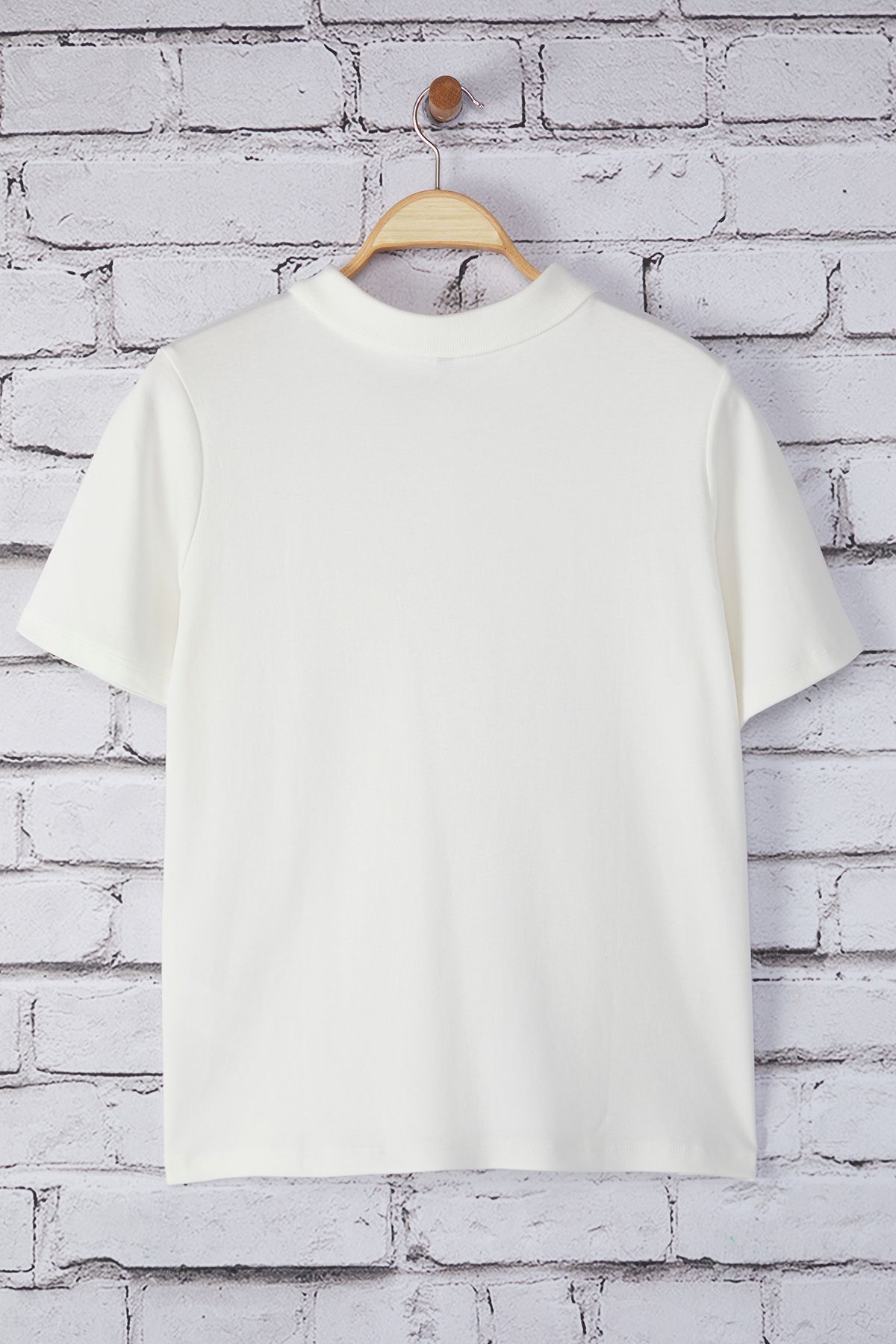 Trendyol Curve-Ecru Collar Accessory Detailed Polo Collar Knitted Large Size Blouse Tbbss25Af00101 7