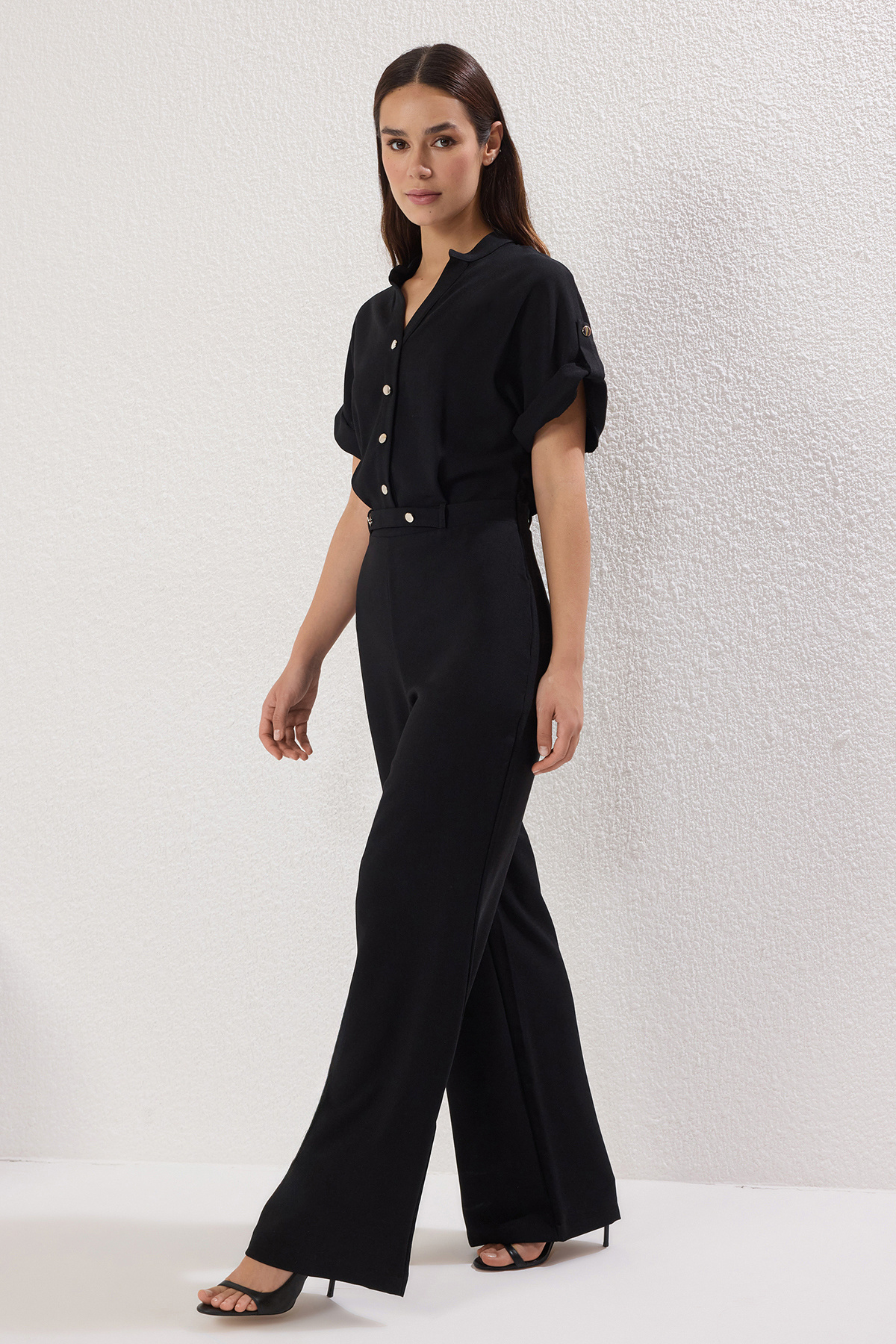 Trendyol Collection-Schwarzer, langer, gewebter Overall aus Krepp mit Richterkragen TWOSS25TU00031 3