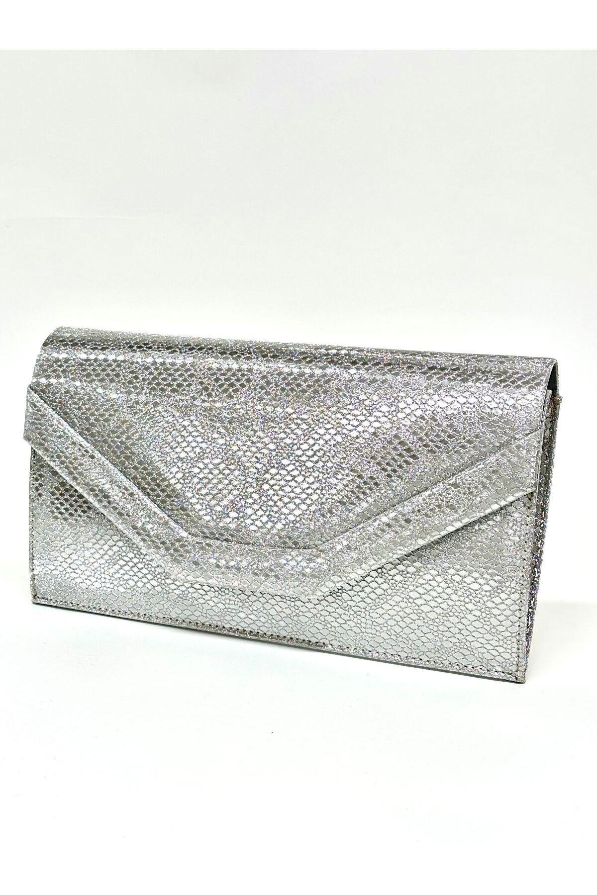 BEEGİ CONCEPT KADIN YILAN DERİ GÖRÜNTÜLÜ GÜMÜŞ ABİYE CLUTCH GECE ZİNCİRLİ DÜĞÜN ÇANTASI