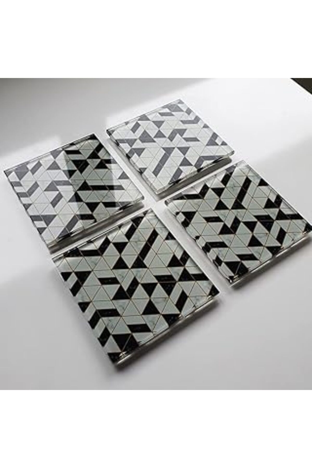 Mu Art Decorita 4'Lü Takım | Cam Bardak Altlığı | Black Gold | 10Cm X 10Cm |