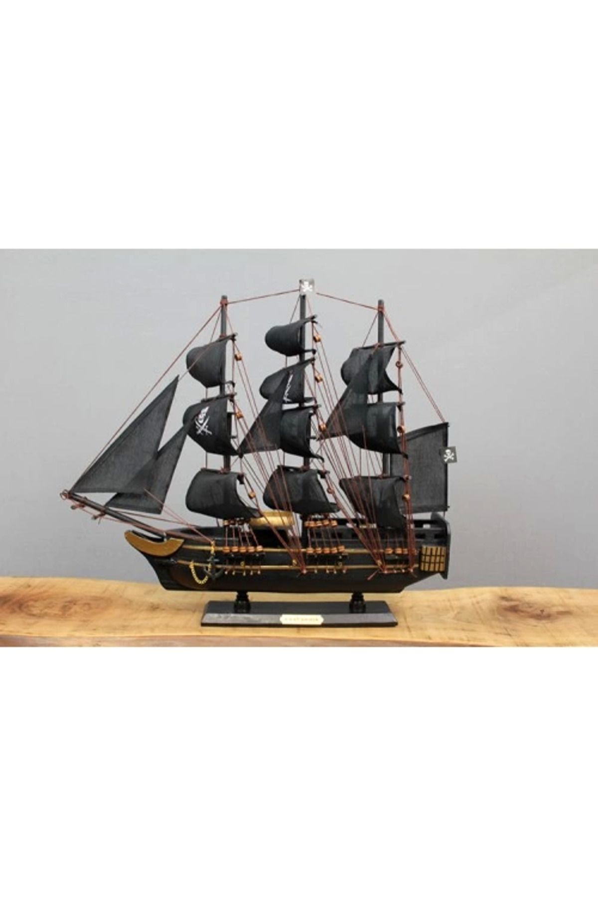 Butik Ahşap Korsan Gemisi 38x45 cm