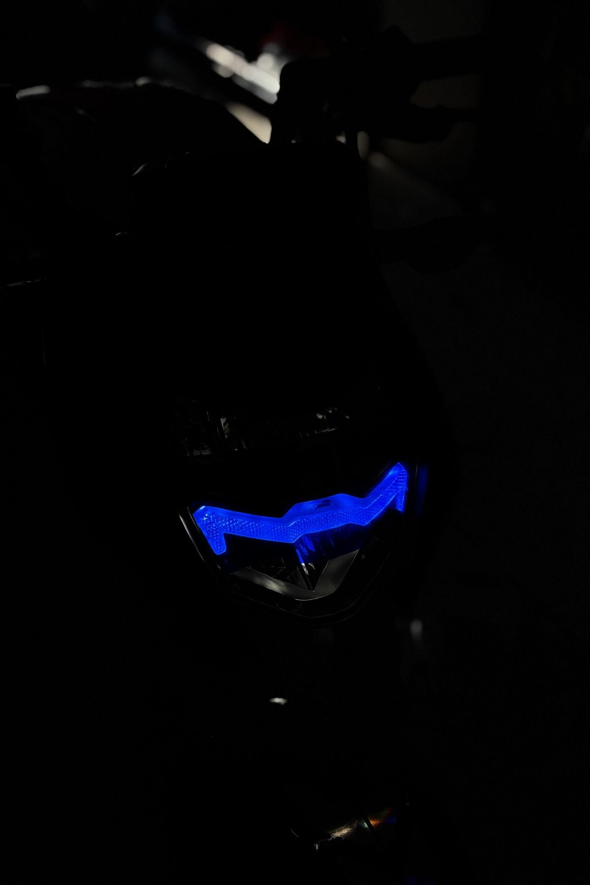 Banxtre-Blue Color Headlight Design Foil Sticker Lable for Tvs Apache Rtr 200 3