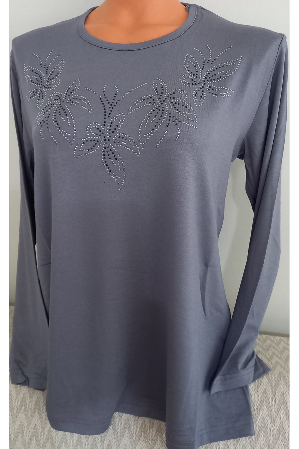 Anne-Gray Long Sleeve Mother Blouse and Rhinestone Long Sleeve Luminous Blouse 4