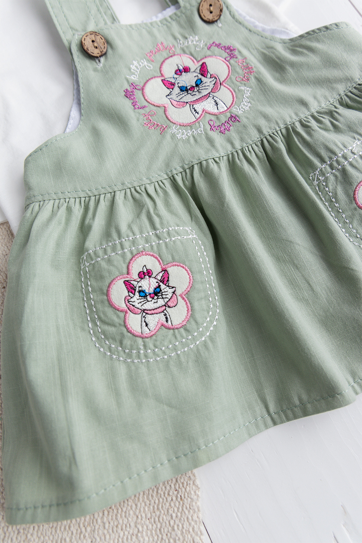 Babymod Çicekli Kedi Nakışlı %100 Pmuklu Kız Bebek Salopet Elbise Jile fotoğrafı 3 (önizleme)