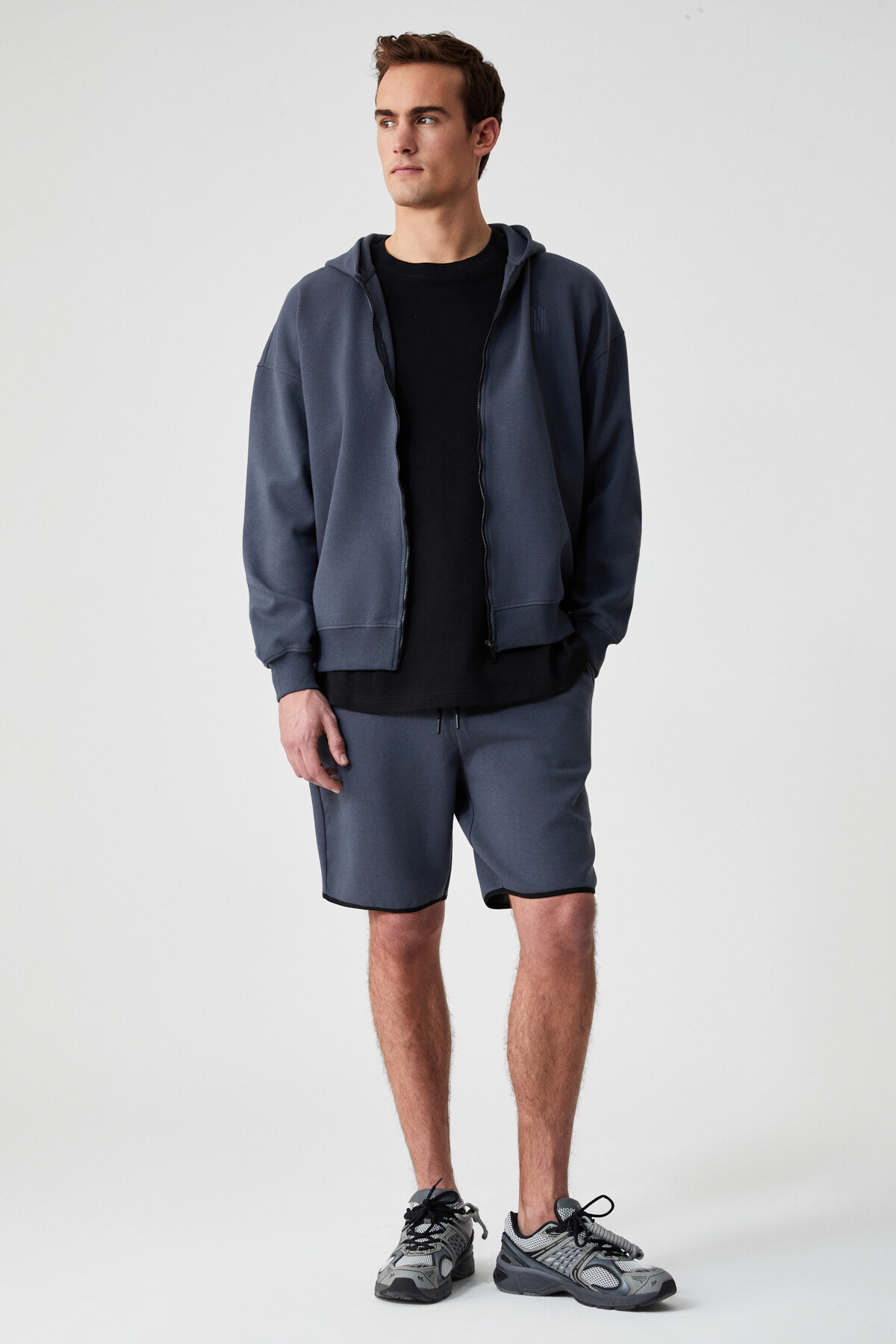 GRIMELANGE  SOLERO Erkek Beli Lastikli Cepli Relaxed Baskı Detaylı Antrasit Şort - Görsel 2