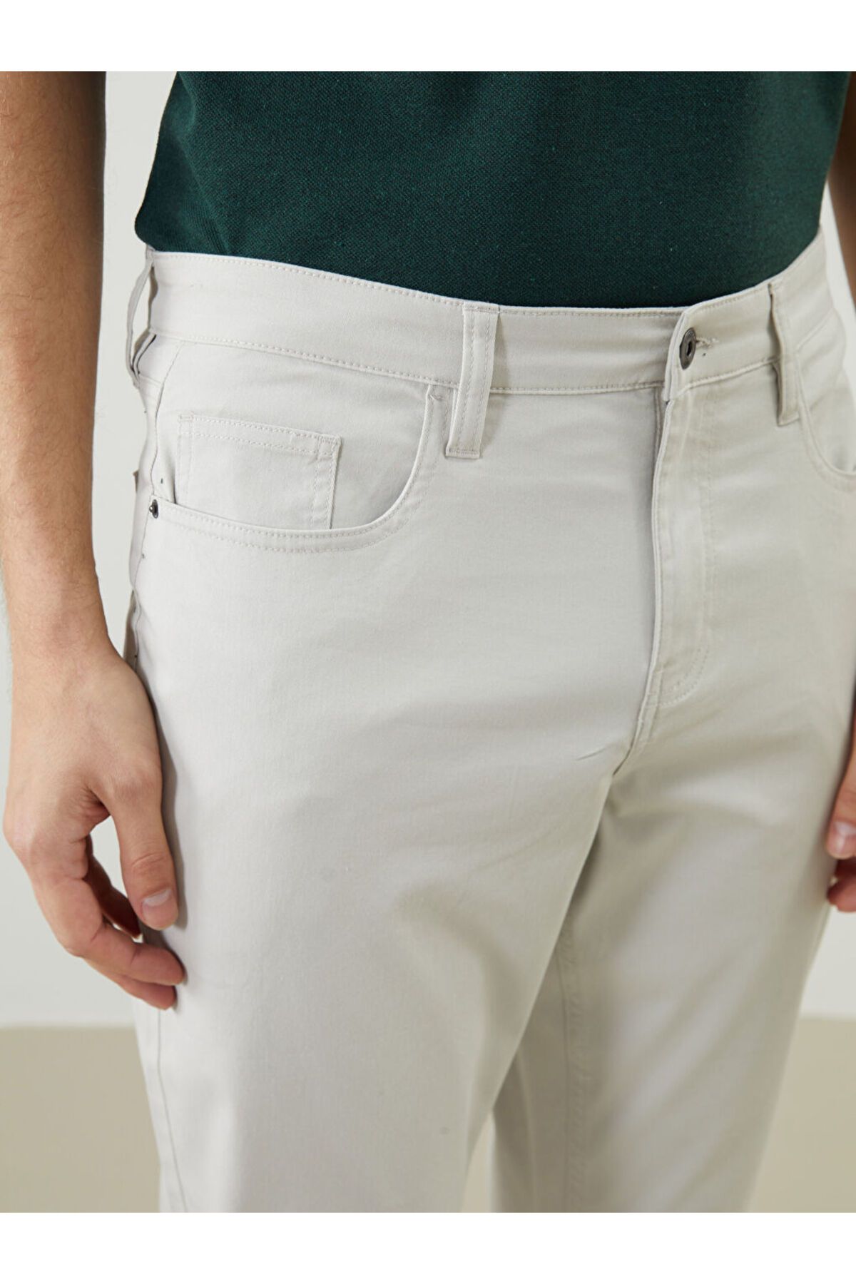 LC Waikiki-Lcwaikiki Basic Close-Fitting Gabardine Men's Chino Pants 3