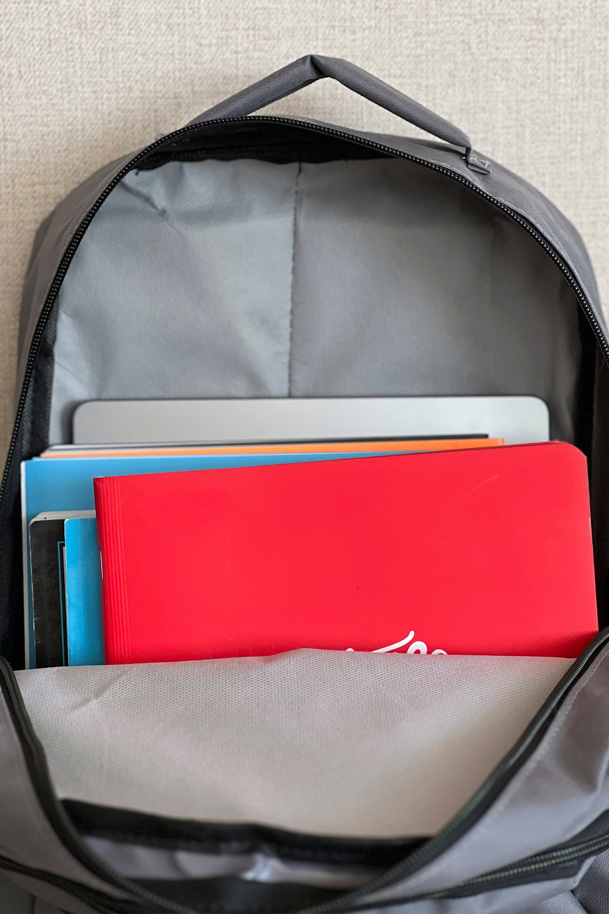 NEMO GROUP Unisex Gri Büyük Boy Su İtici Kumaş Laptop Okul Çantası Seyahat Sırt Çantası, 16 inç, 24 Lt 45x30cm görsel 5