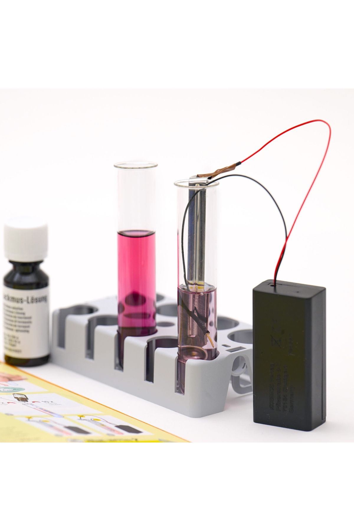 Thames & Kosmos-Sada STEM pro chemické a elektrochemické experimenty, 2