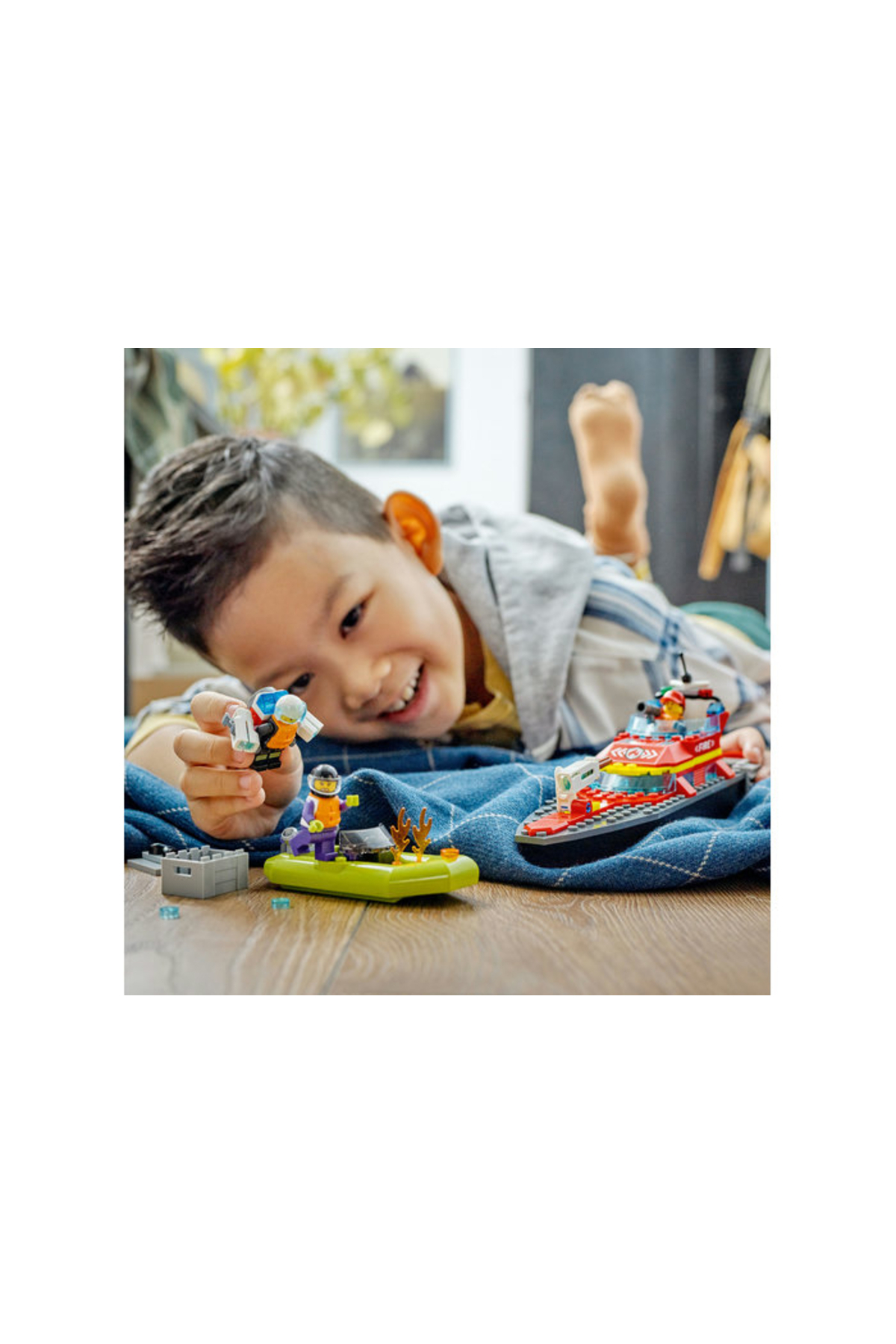 قایق آتش‌نشانی و نجات شهری ® 60373 – مجموعه ساختنی اسباب‌بازی خلاقانه ۵+ (۱۴۴ قطعه)