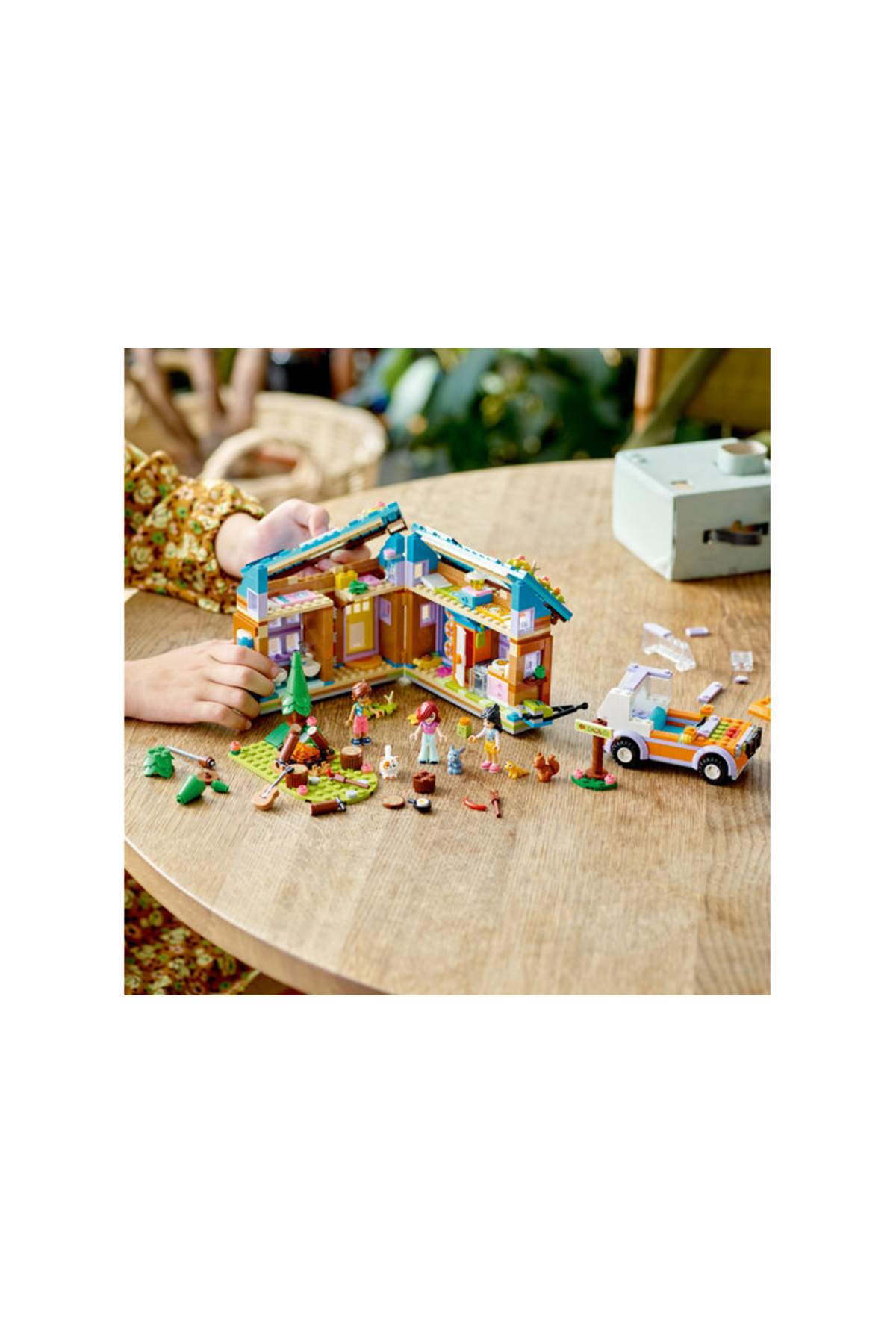 دوستان ۴۱۷۳۵ خانهٔ کوچک قابل حمل (۷۸۵ قطعه)