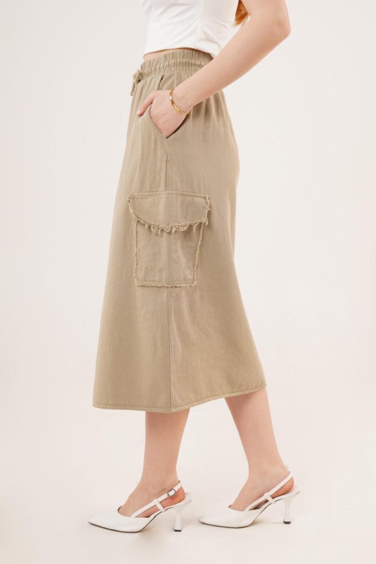yezram-Ahes Shopping Khaki Skirt with Front Slit and Pocket Detail 3