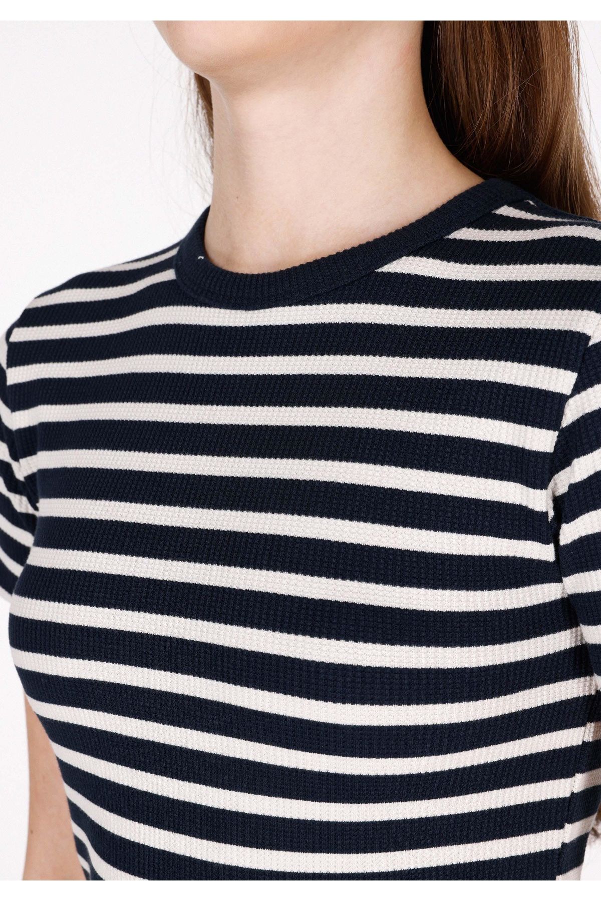 Colin's-Slim Fit Round Neck Striped Women's Navy Blue Short Sleeve T-Shirt 4
