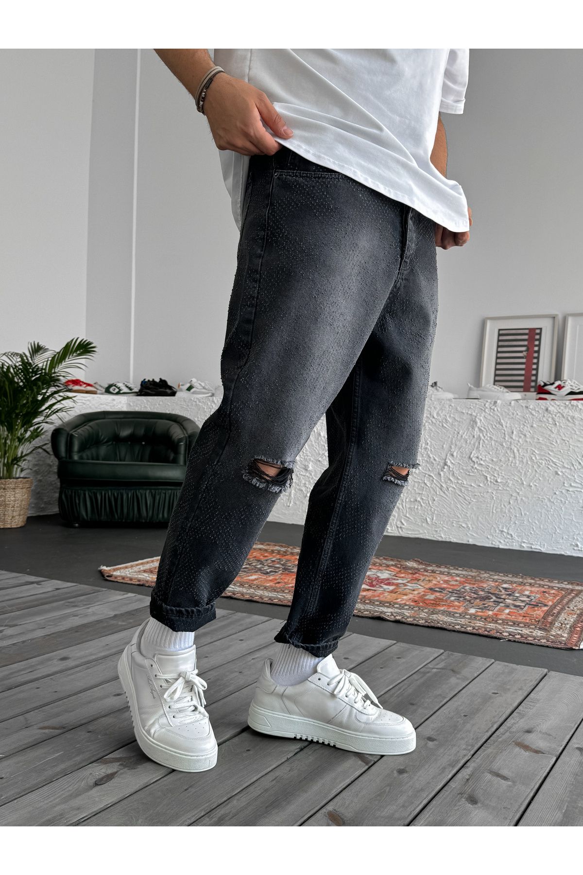 BYBASICMAN-Black Array Ripped Laser Patterned Boyfriend Dp-043 4