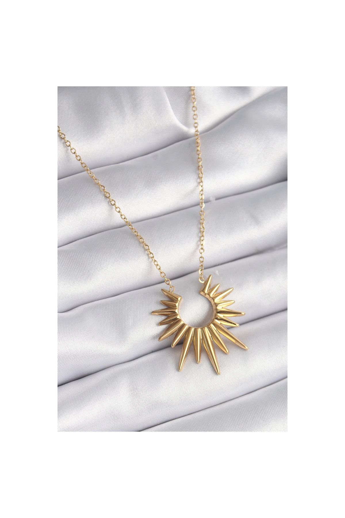 Narnuga 316L Çelik Gold Renk Güneş Model Vintage Kadın Kolye - TJ-BKO9521