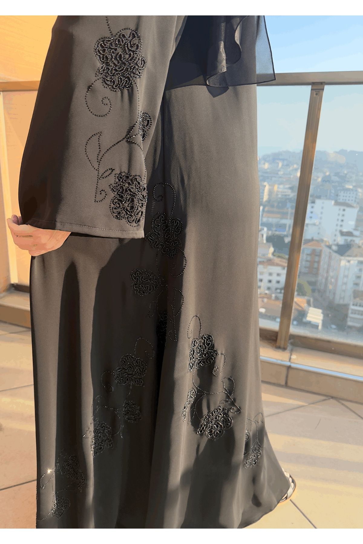 Home DUBAİ İPEK KUMAŞ ABAYA ÖZEL İŞLEME KİŞİYE ÖZEL