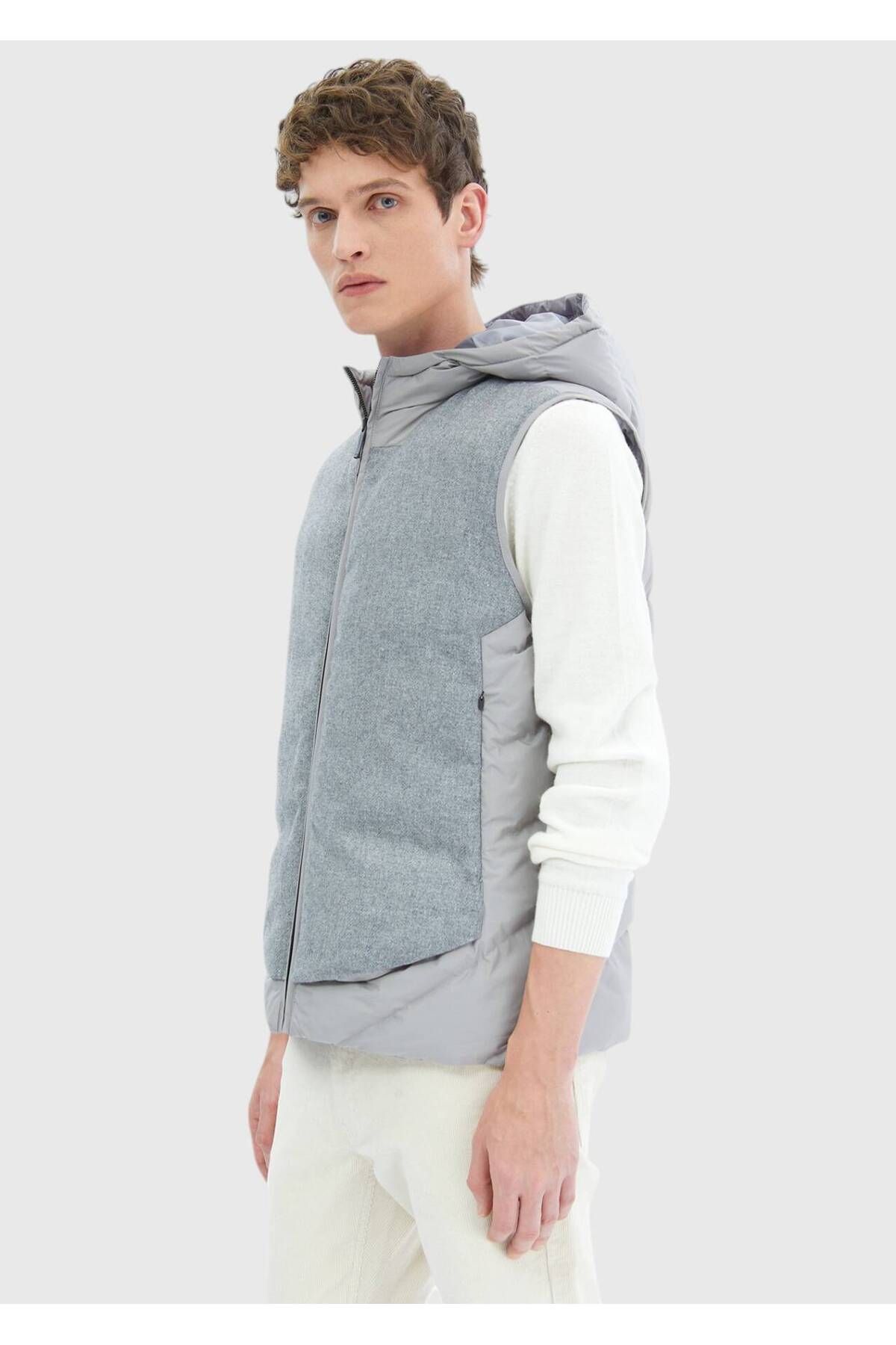 Ramsey-Gray Woven Sports Vest 3
