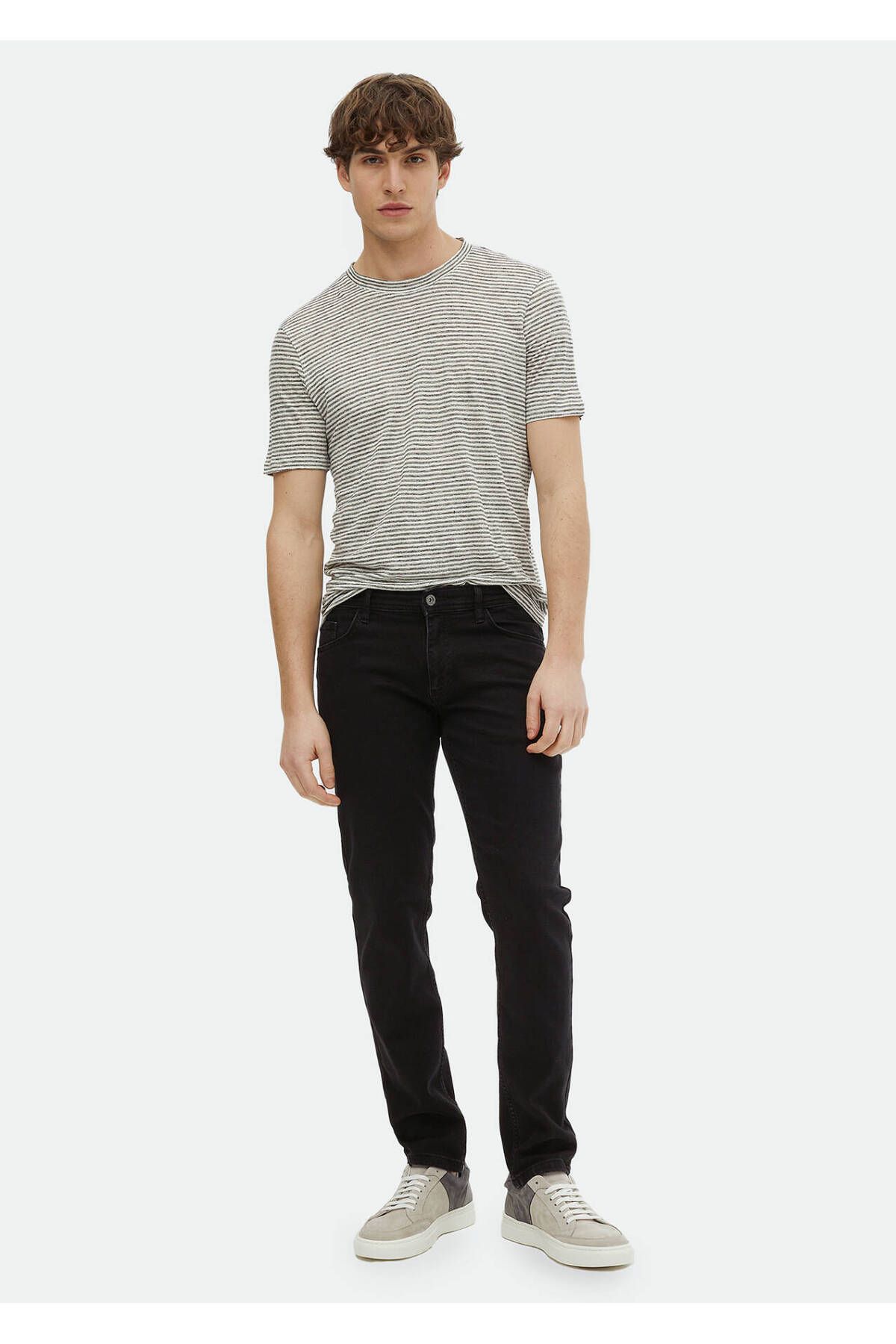 complete the look image