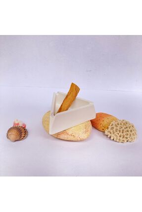 SOFT El Yapımı Üçgen Beton Küllük – Kendi Tarzınızı Yaratın!