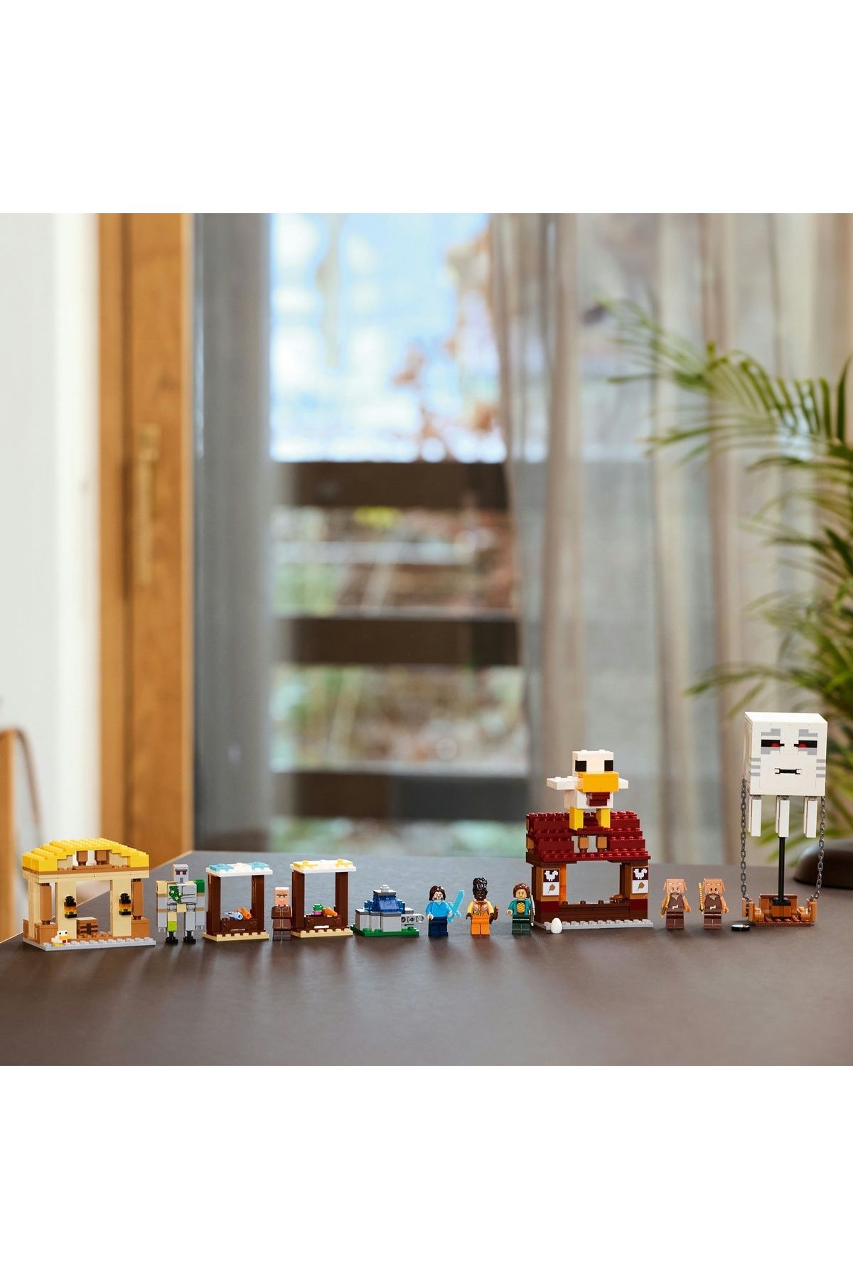 LEGO-LEGO Minecraft Set - Ghast Balloon Attack on the Village (21273) 4