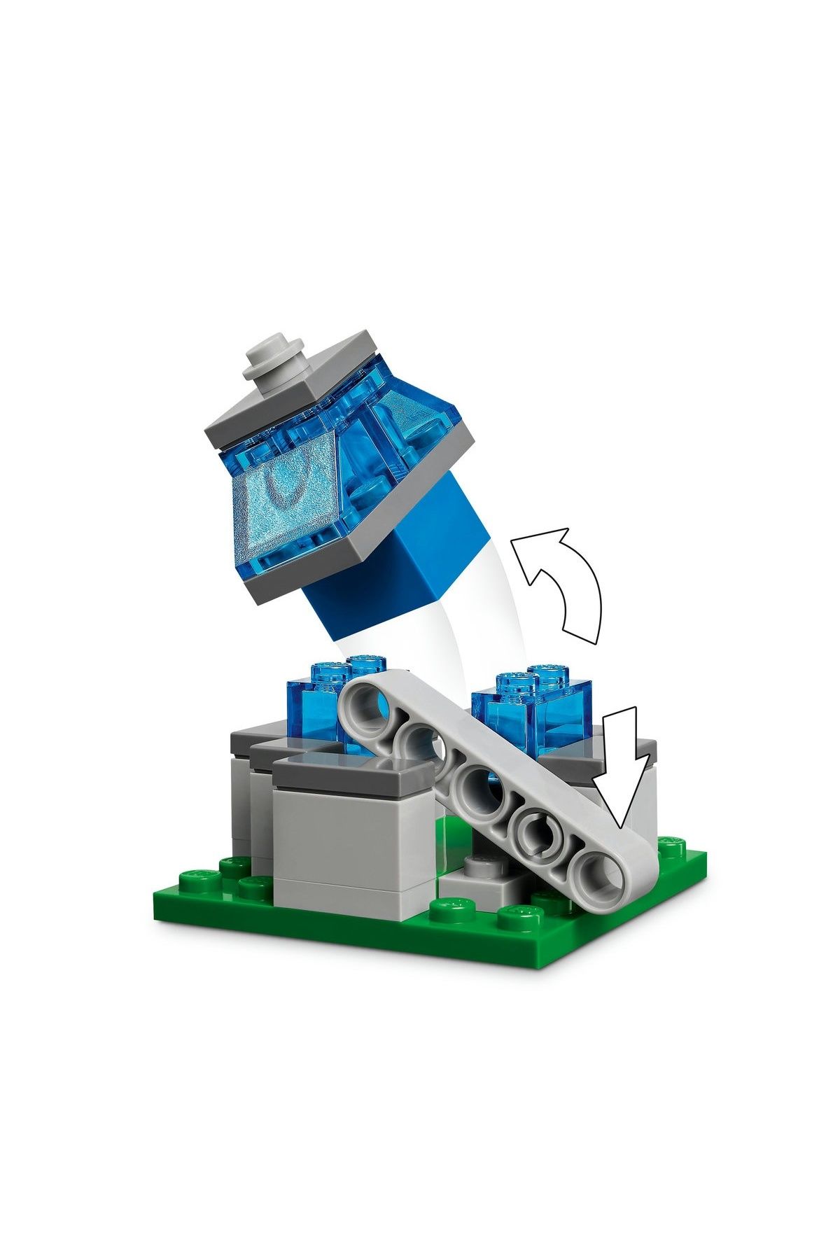 LEGO-LEGO Minecraft Set - Ghast Balloon Attack on the Village (21273) 7